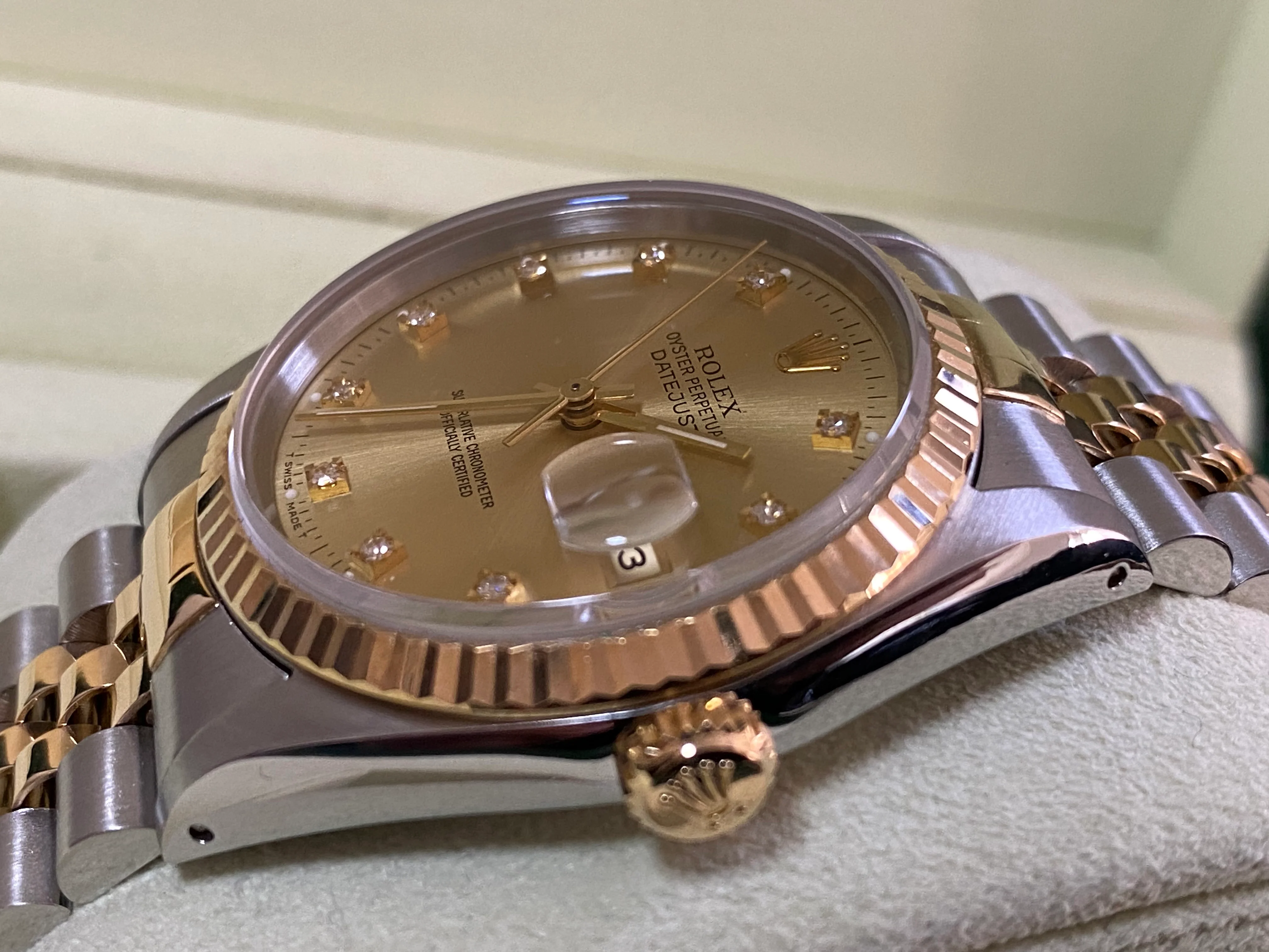 Rolex Steel and Yellow Gold Datejust 36 - S serial - Fluted Bezel - Champagne Diamond Dial - Jubilee Bracelet - 16233
