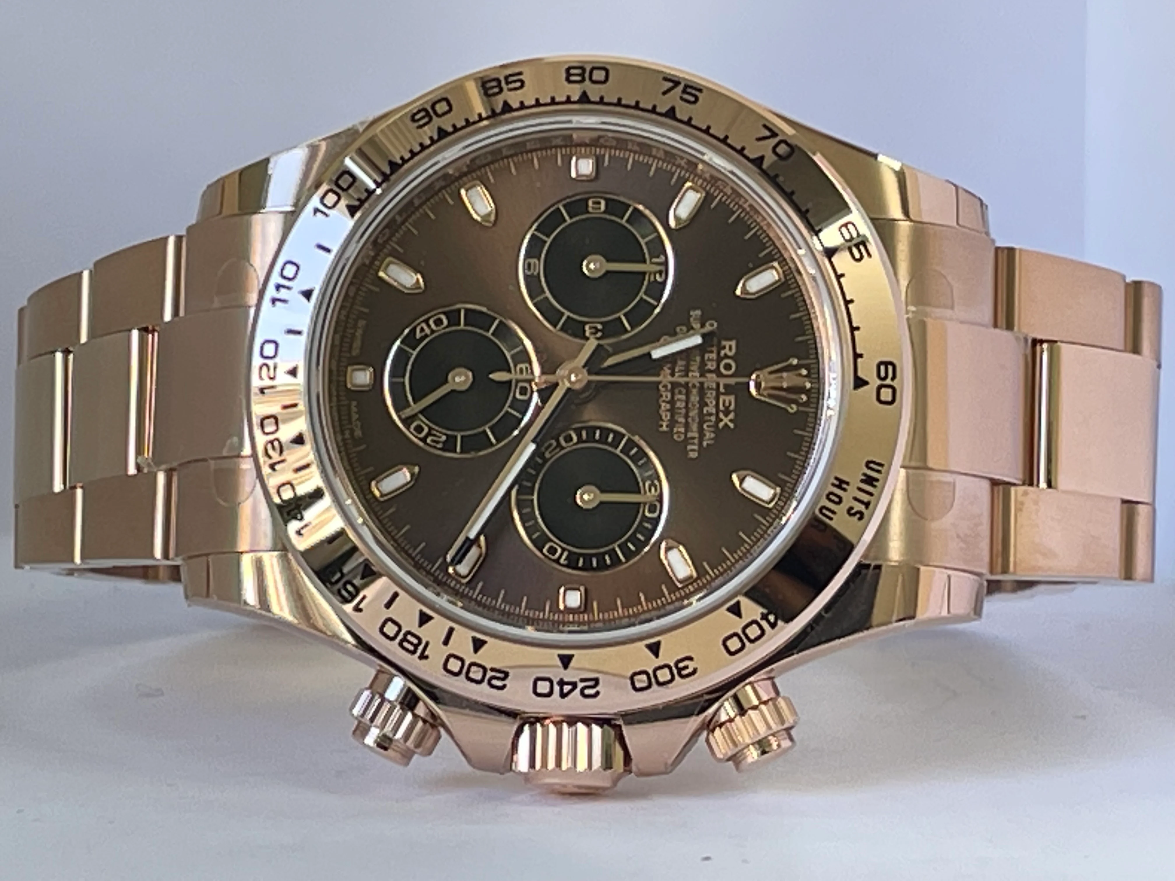 Rolex Everose Gold Cosmograph Daytona - 2023 - Chocolate Dial - 116505