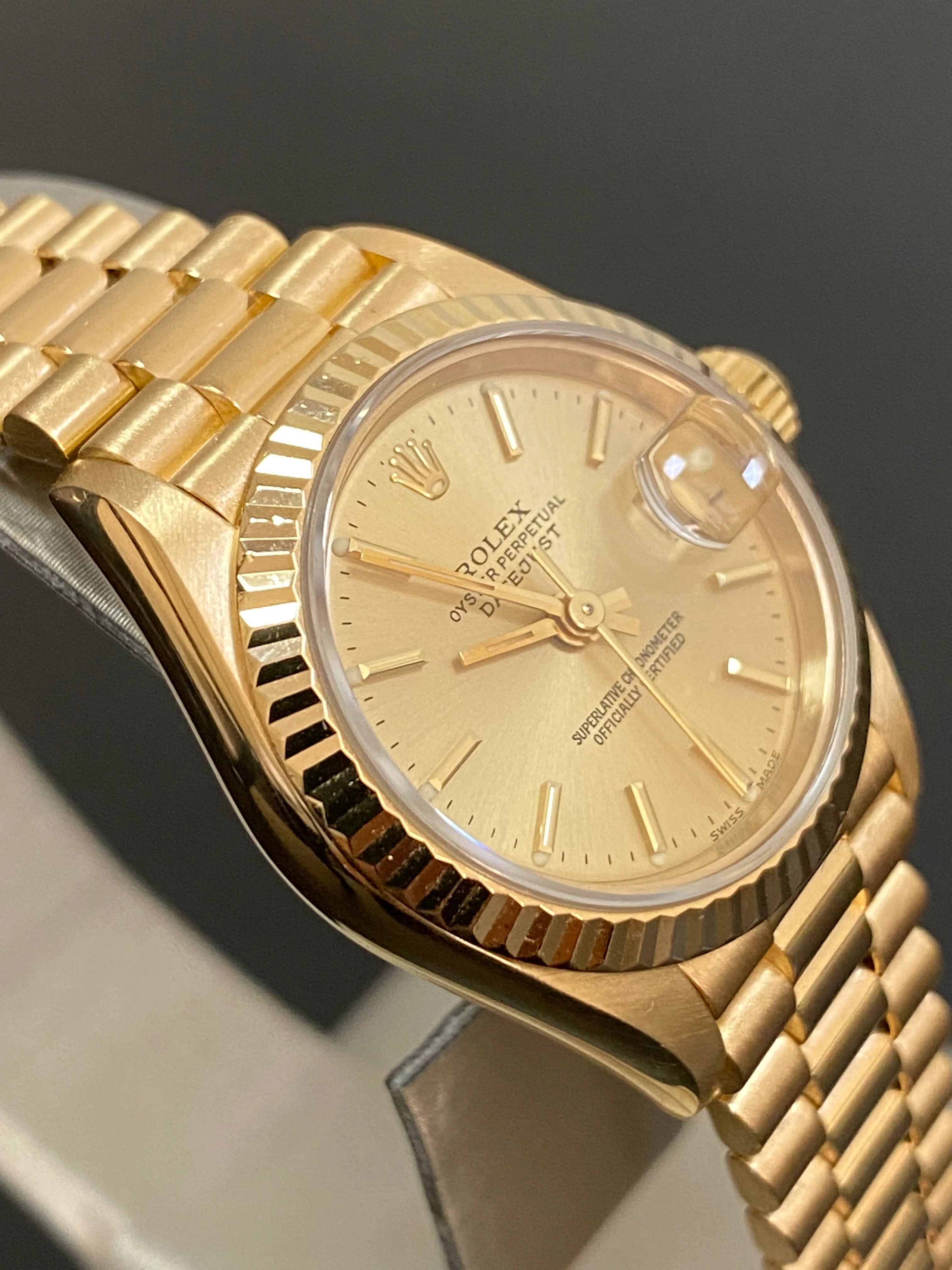 Rolex Yellow Gold Lady-Datejust - E serial - Fluted Bezel - Champagne Dial - President Bracelet - 69178