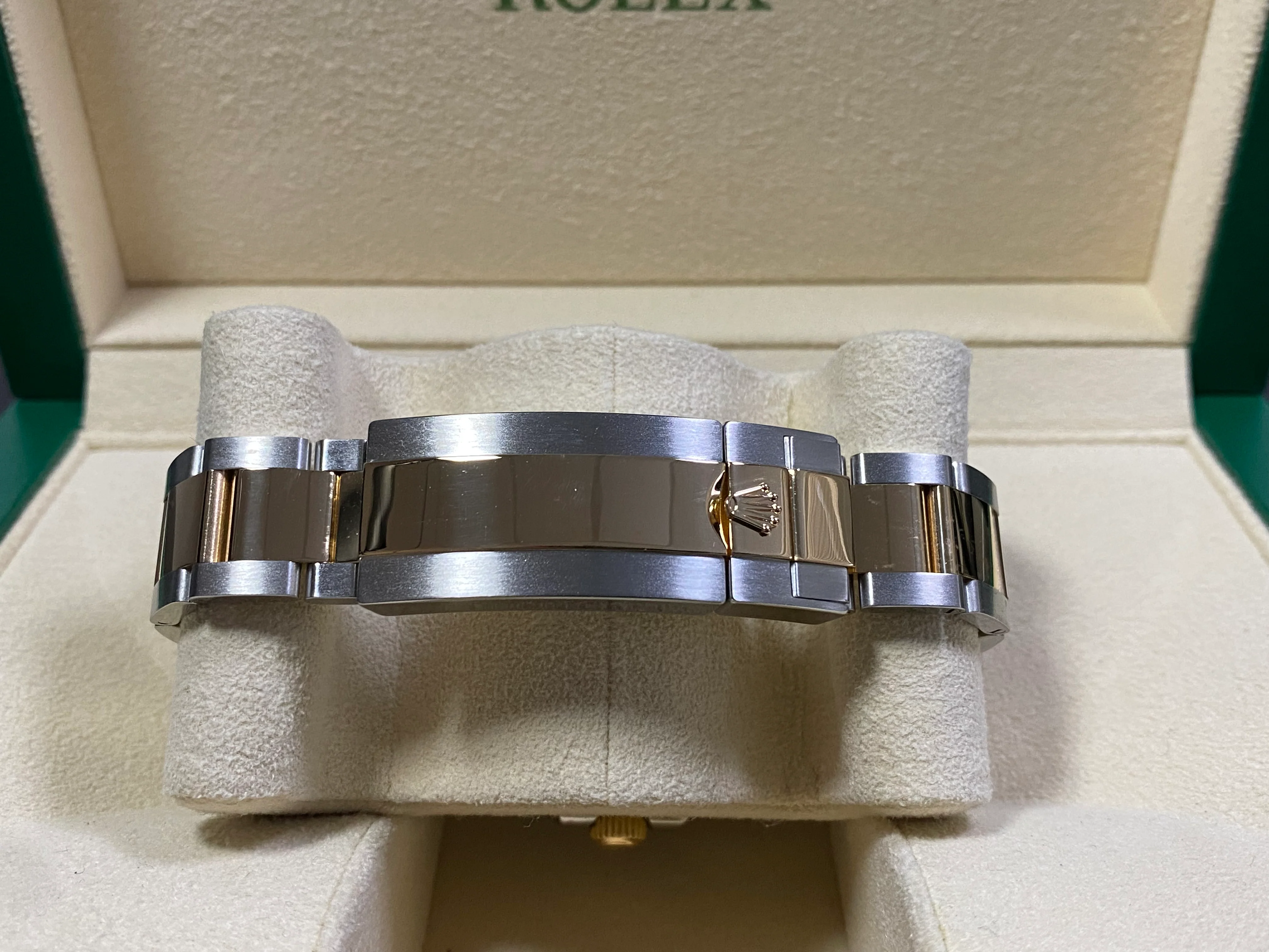 Rolex Steel and Gold Submariner Date - 2016 - Black Bezel - Black Dial - 116613