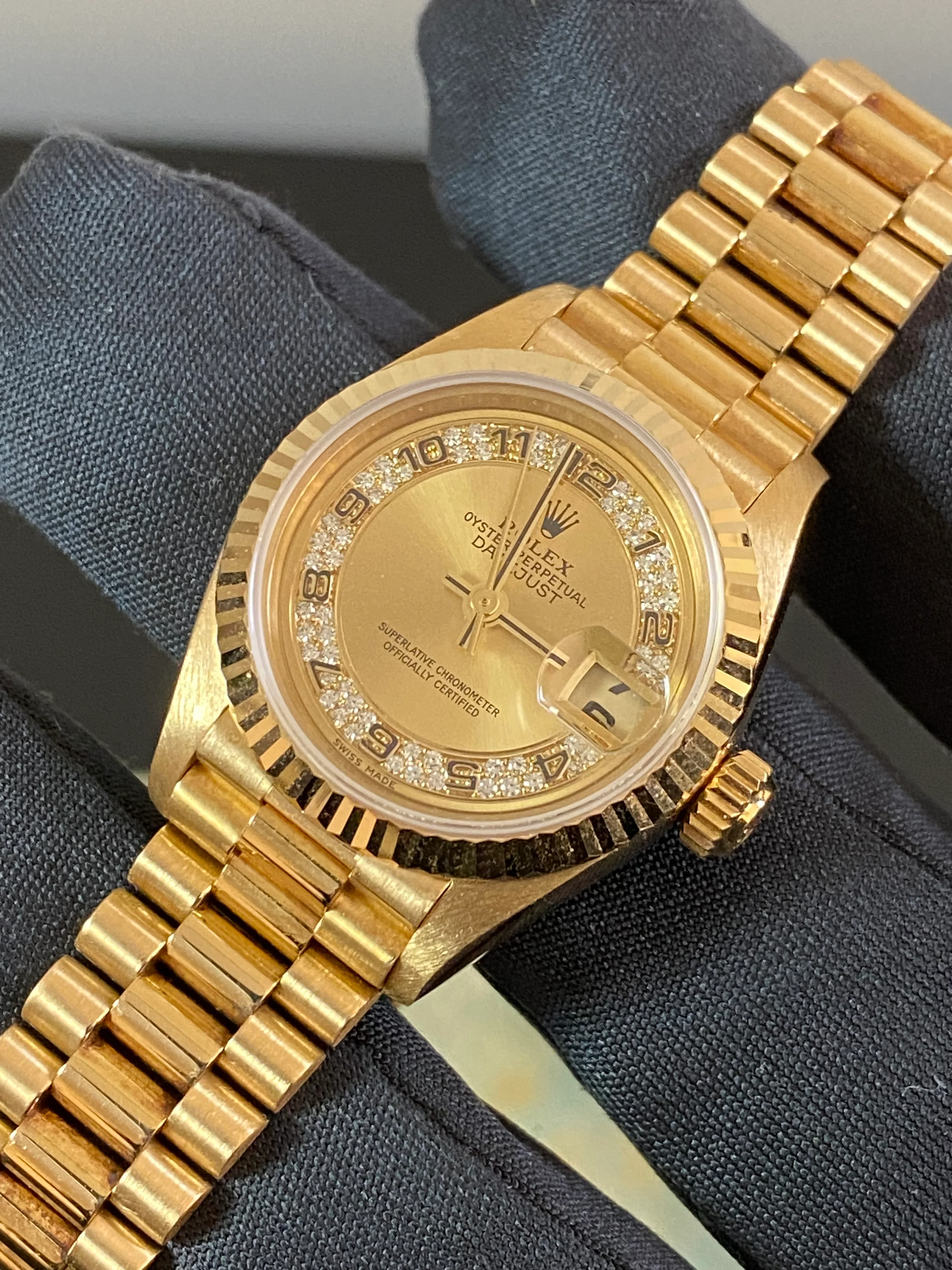 Rolex Yellow Gold Lady-Datejust 26 - W serial - Fluted Bezel - Myriad Diamond Dial - President Bracelet - 69178