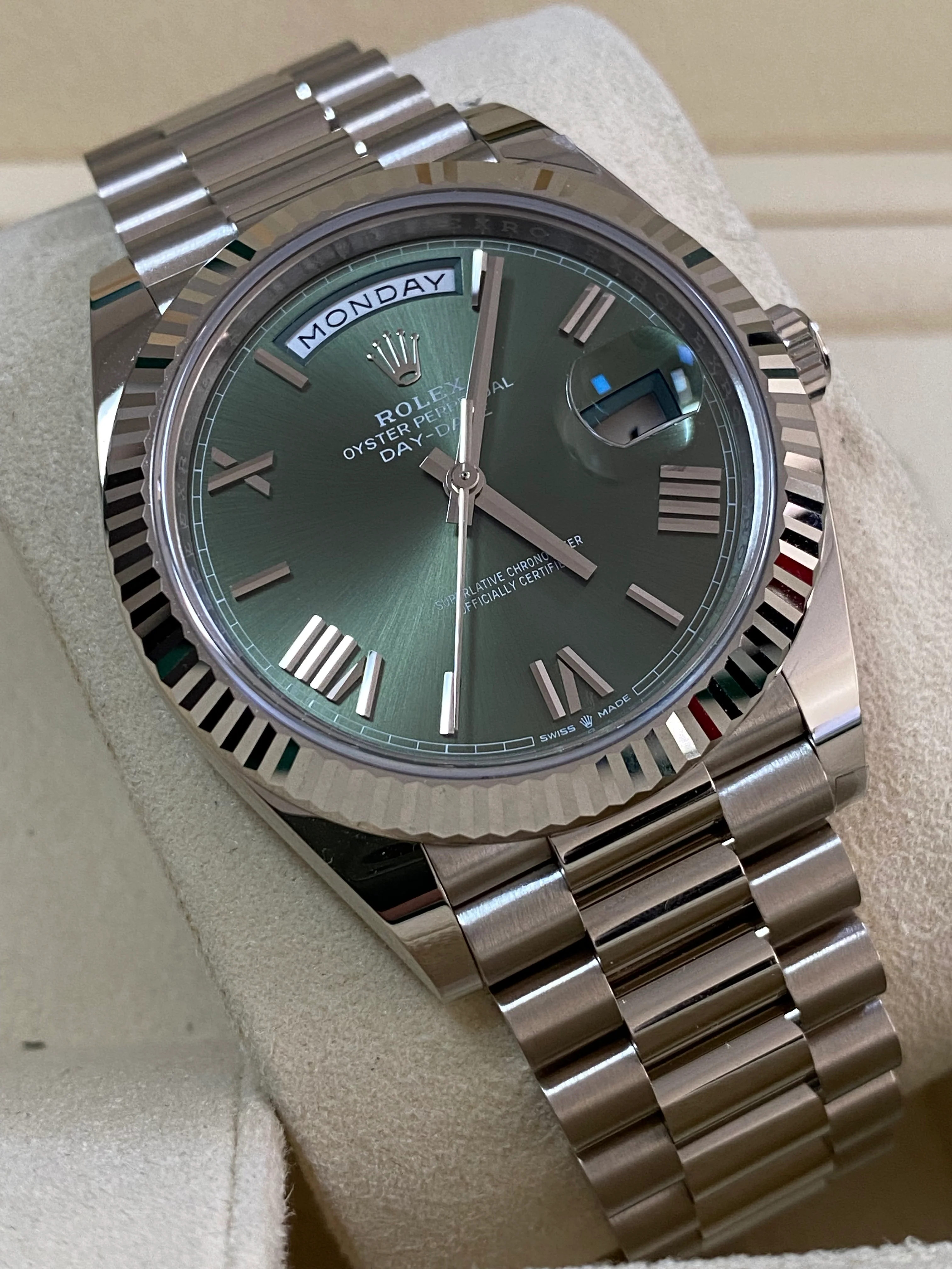 Rolex White Gold Day-Date 40 - 2024 - Fluted Bezel - Olive Green Bevelled Roman Dial - President Bracelet - 228239 *FULL SET*