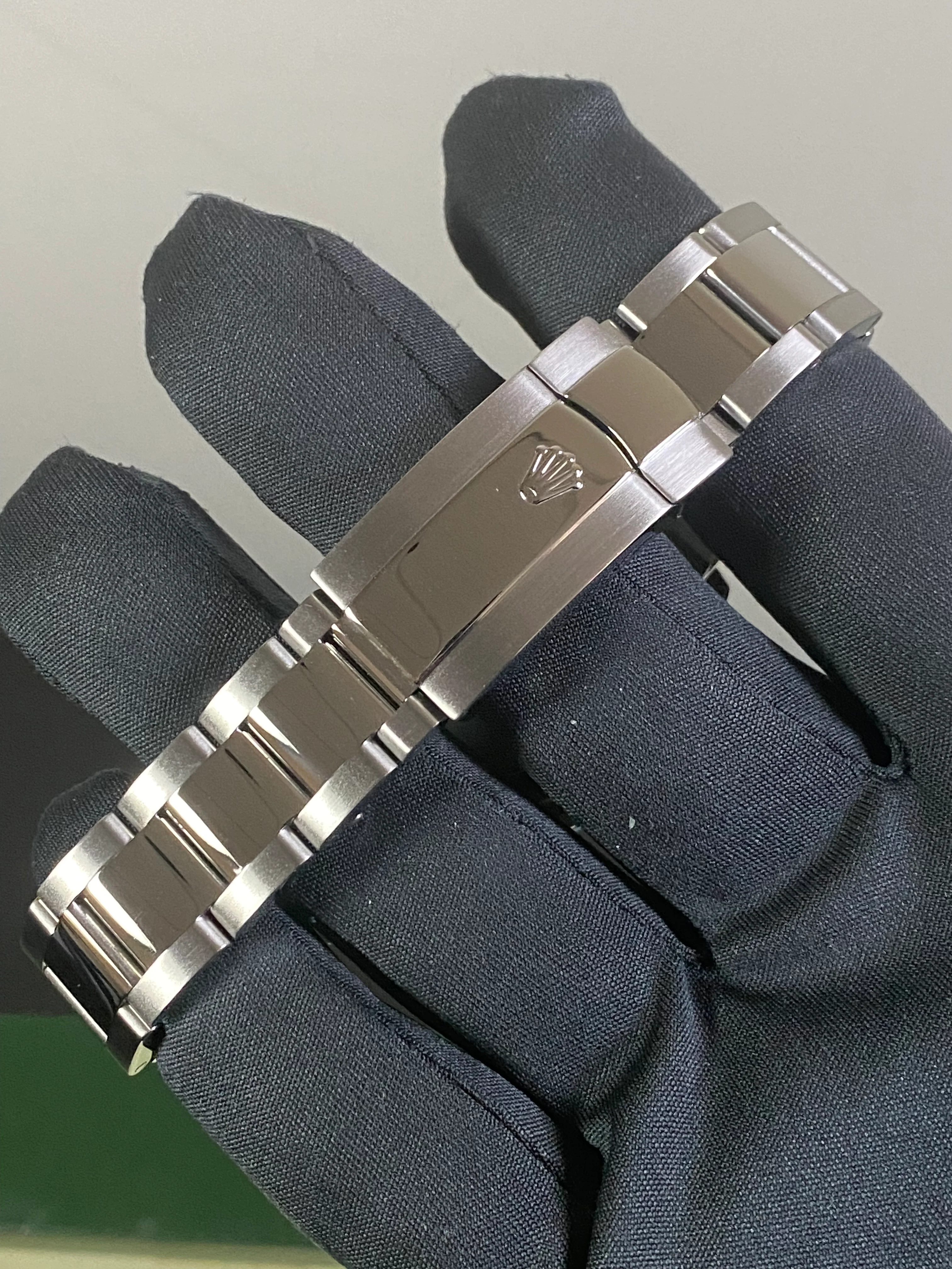 Rolex Steel Datejust 36 Turn-O-Graph - F Serial - Fluted Bezel - Black Index Dial - Oyster Bracelet - 116264