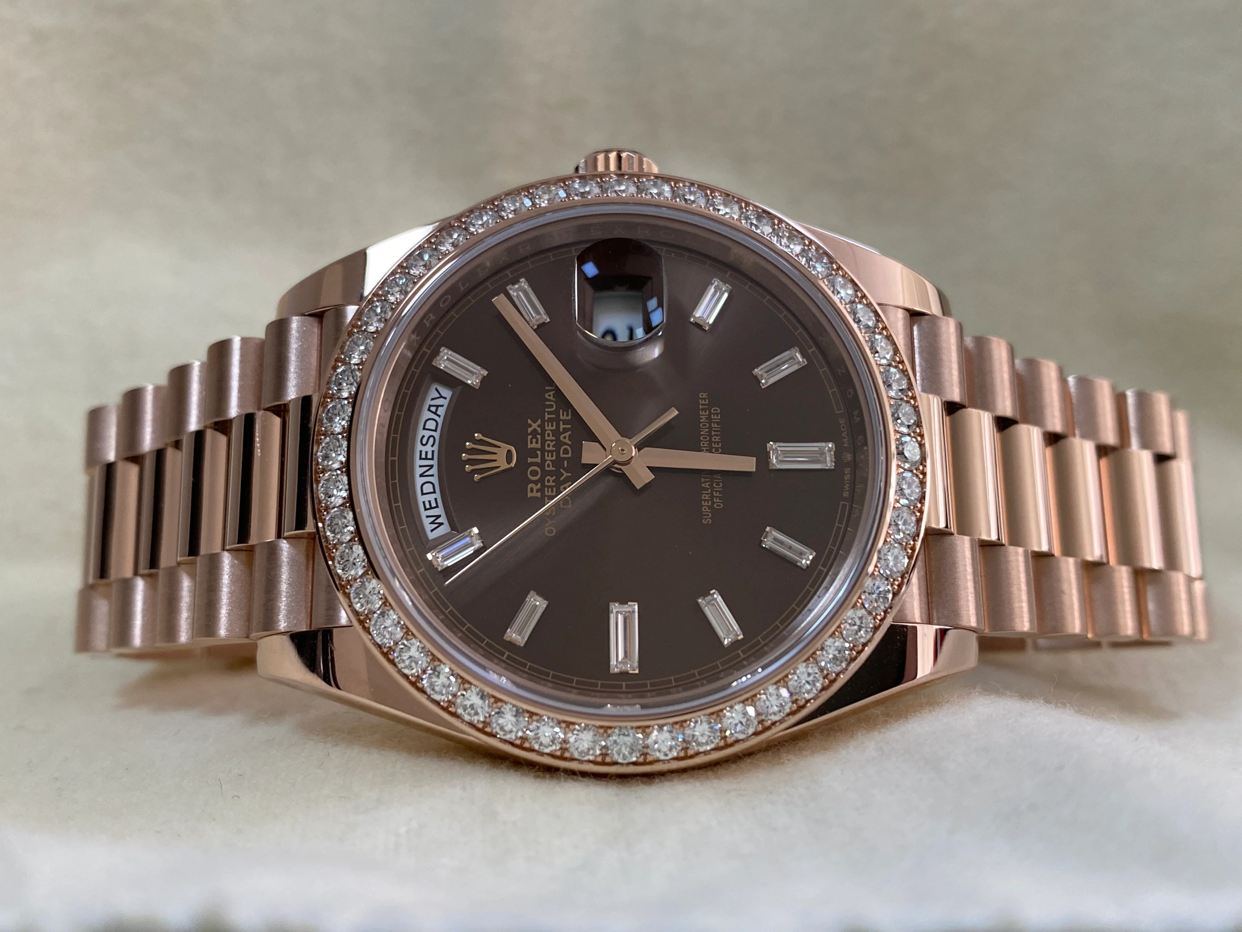 Rolex Everose Gold Day-Date 40 - 2018 - Diamond-Set Bezel - Chocolate Baguette Dial - President Bracelet - 228345RBR *FULL SET*