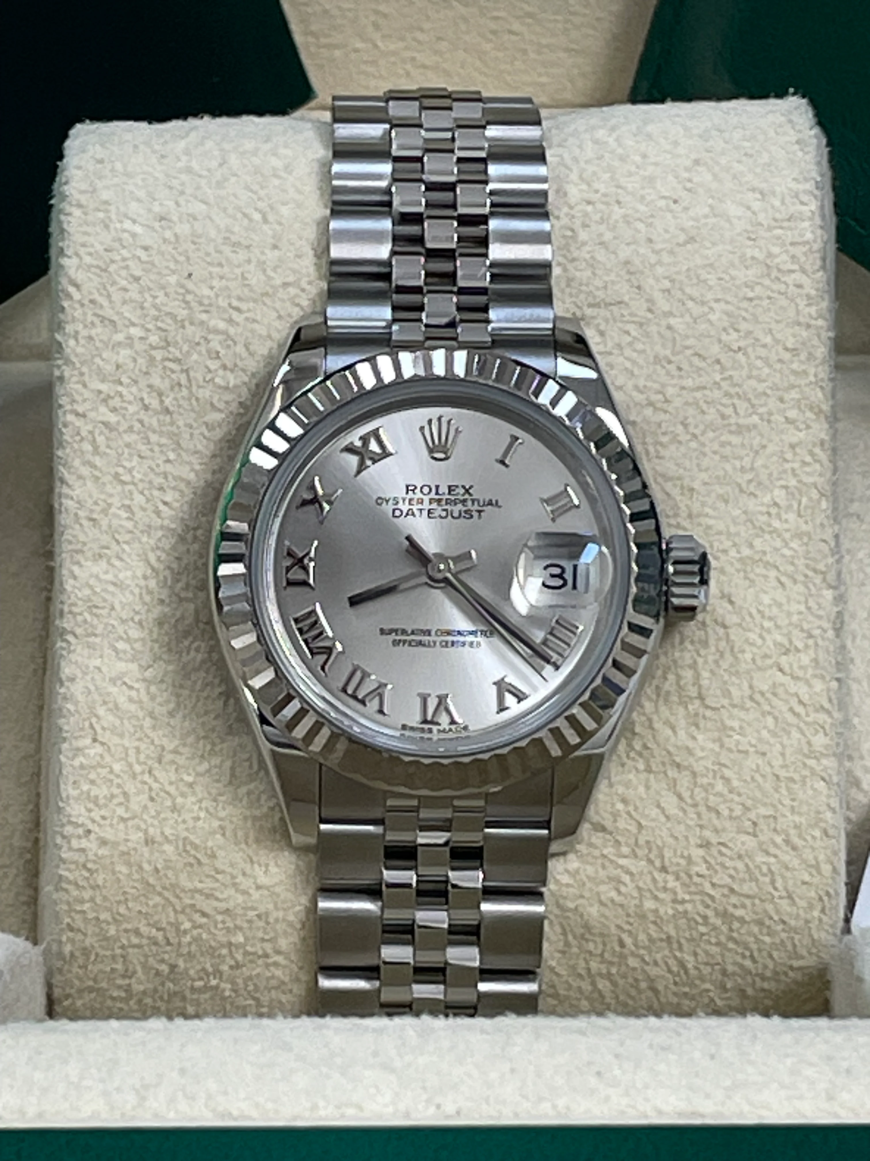 Rolex Steel Lady-Datejust 28 - 2018 - Fluted Bezel - Silver Roman Dial - Jubilee Bracelet - 279174