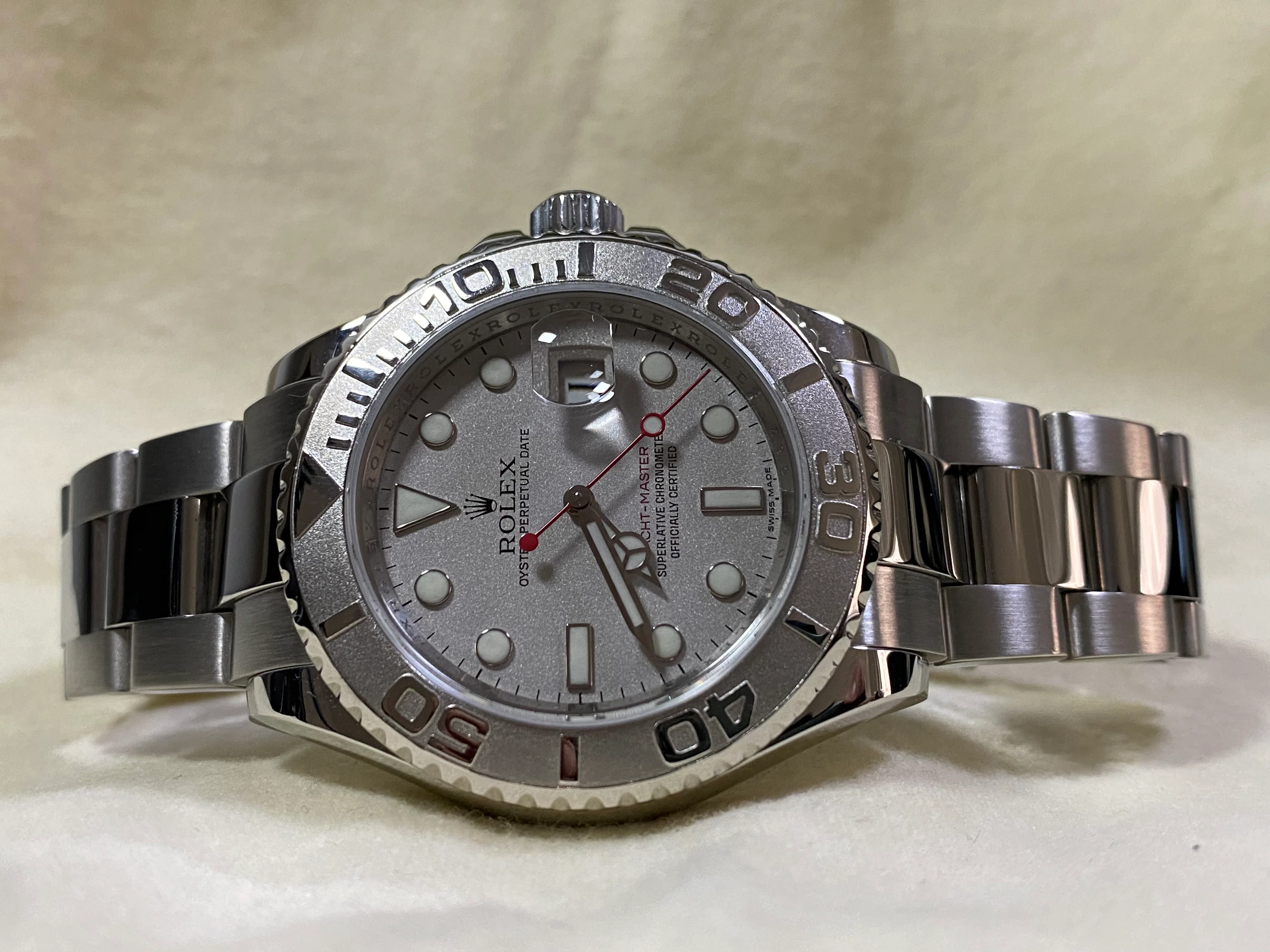 Rolex Steel Yacht-Master 40 - Z Serial - Silver Dial - 16622 COMPLETE SET