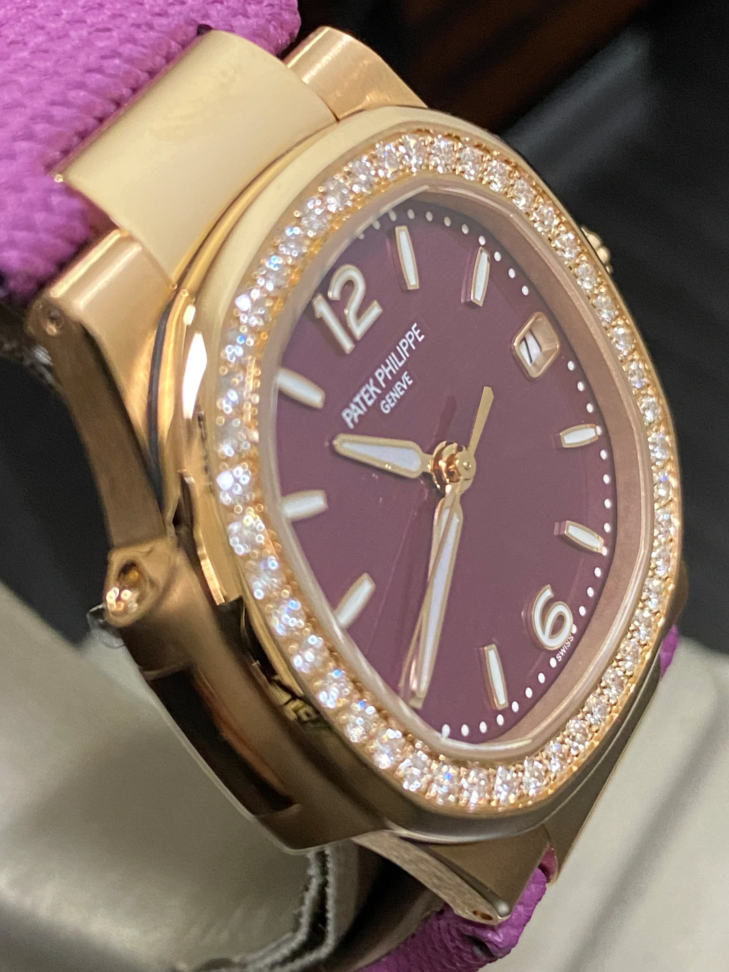 Patek Philippe Ladies Nautilus - 7010R-013