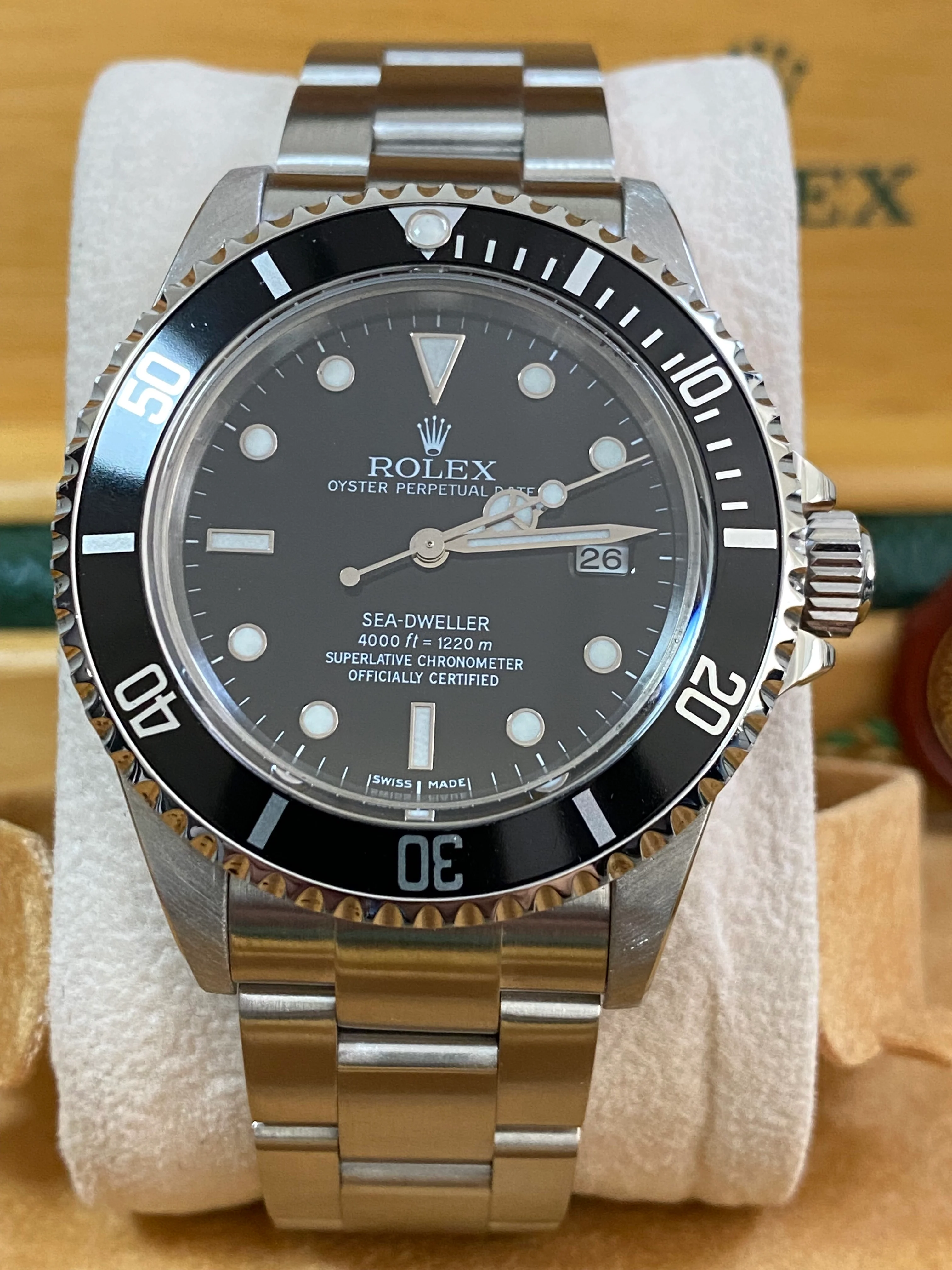 Rolex Steel Sea-Dweller 4000 - A serial - Pre-Ceramic Bezel - Black Dial - Oyster Bracelet 16600
