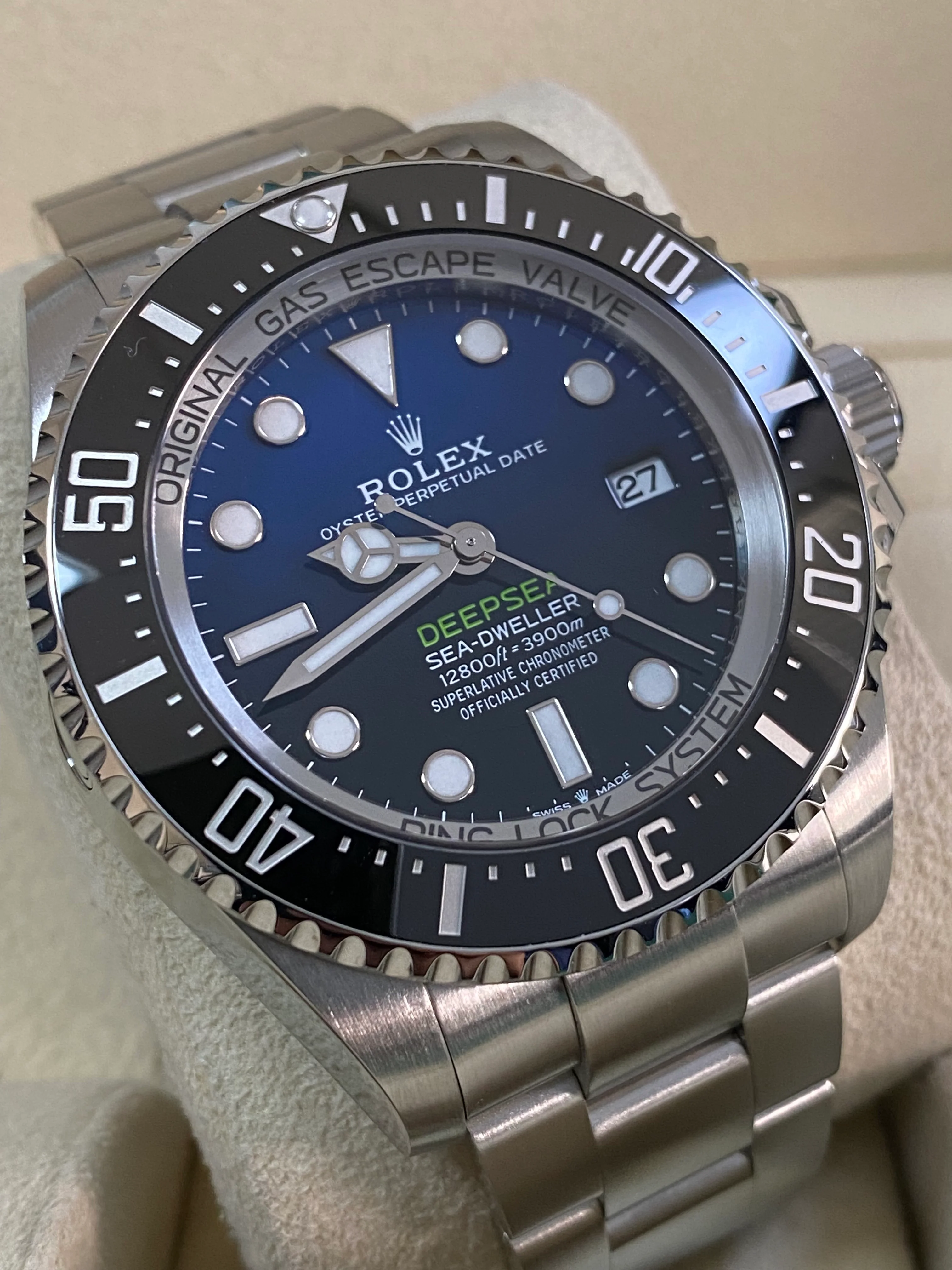 Rolex Sea-Dweller Deepsea 44 - 2023 - 