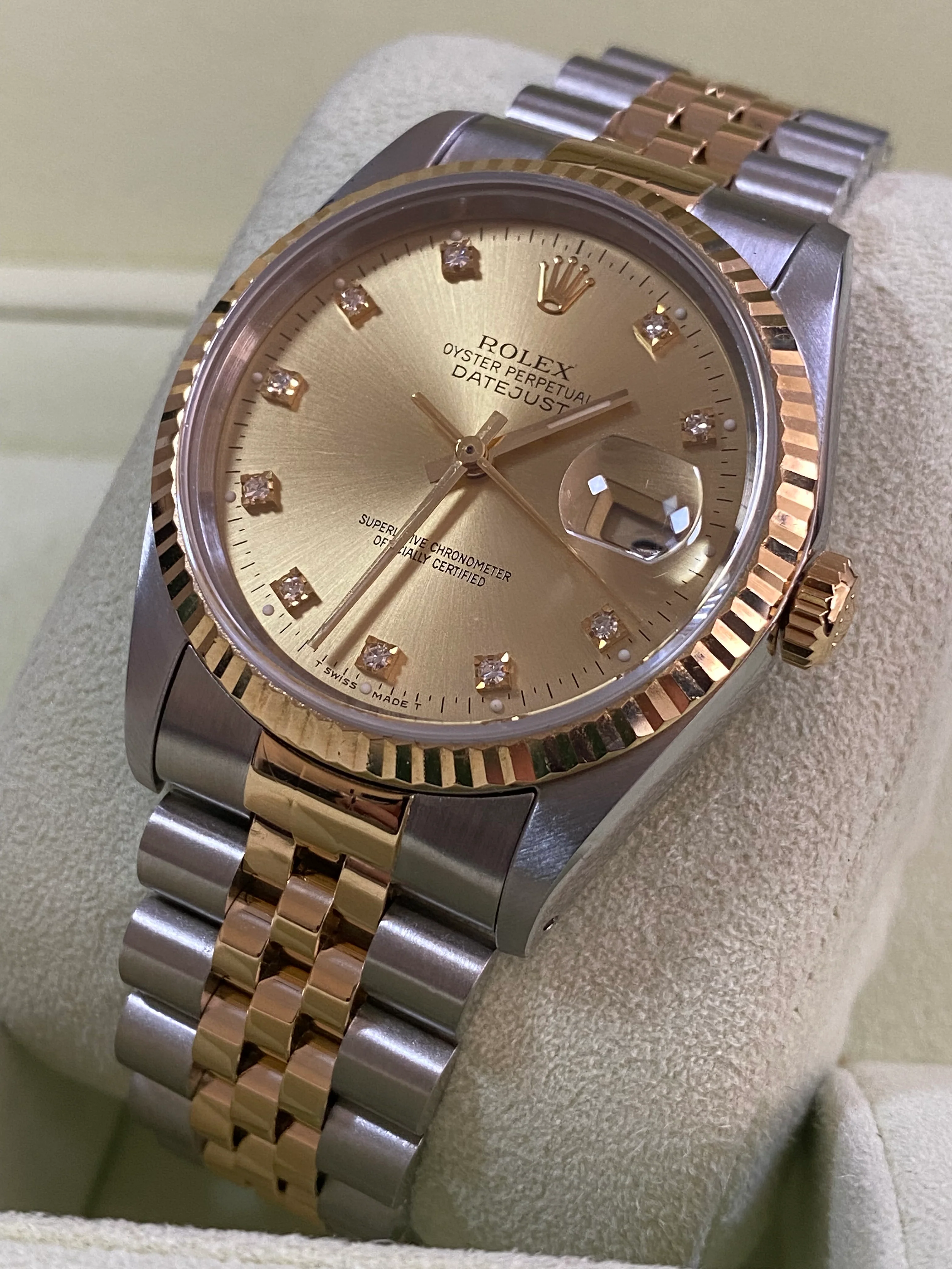 Rolex Steel and Yellow Gold Datejust 36 - S serial - Fluted Bezel - Champagne Diamond Dial - Jubilee Bracelet - 16233
