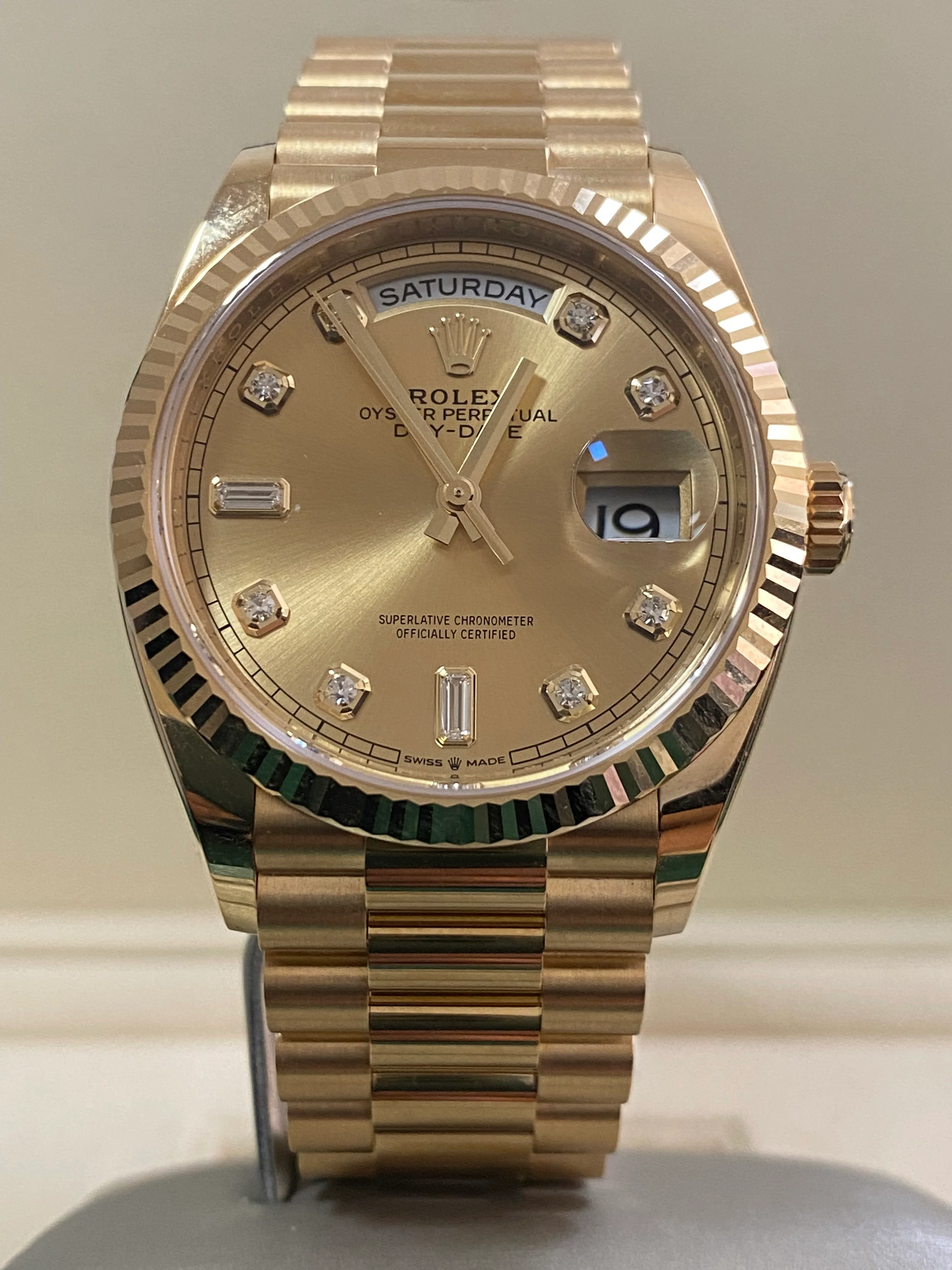 Rolex Yellow Gold Day-Date 36 - 2022 - Fluted Bezel - Factory Diamond Dial - President Bracelet - 128238 *FULL SET*