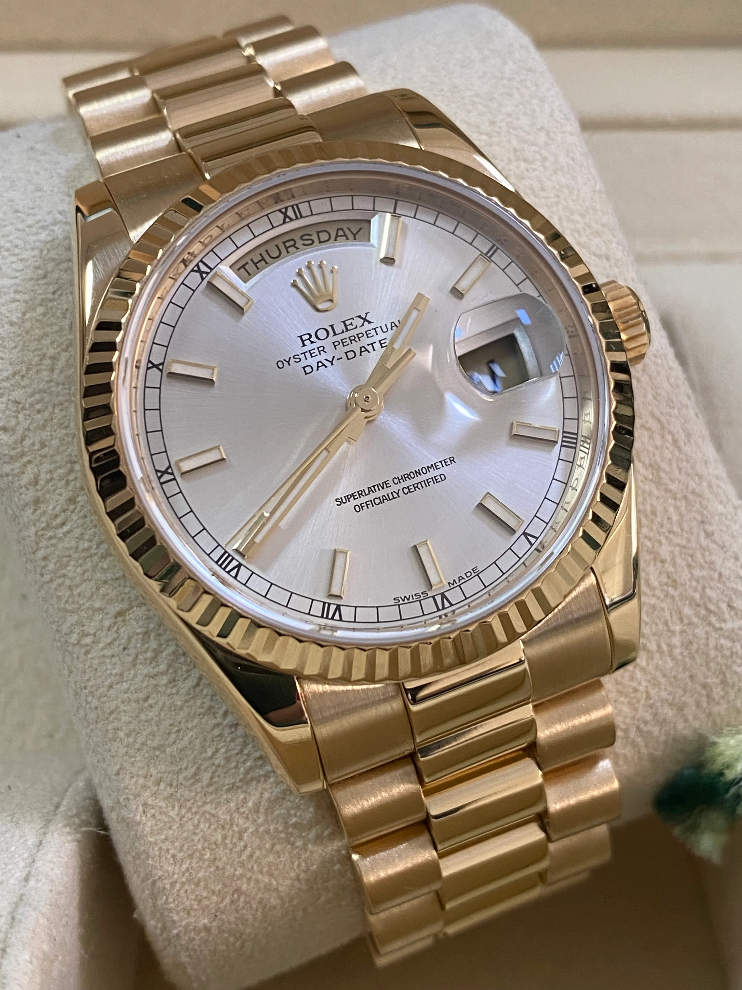 Rolex Yellow Gold Day-Date 36 - M serial - Fluted Bezel - Silver Index Dial - President Bracelet - 118238