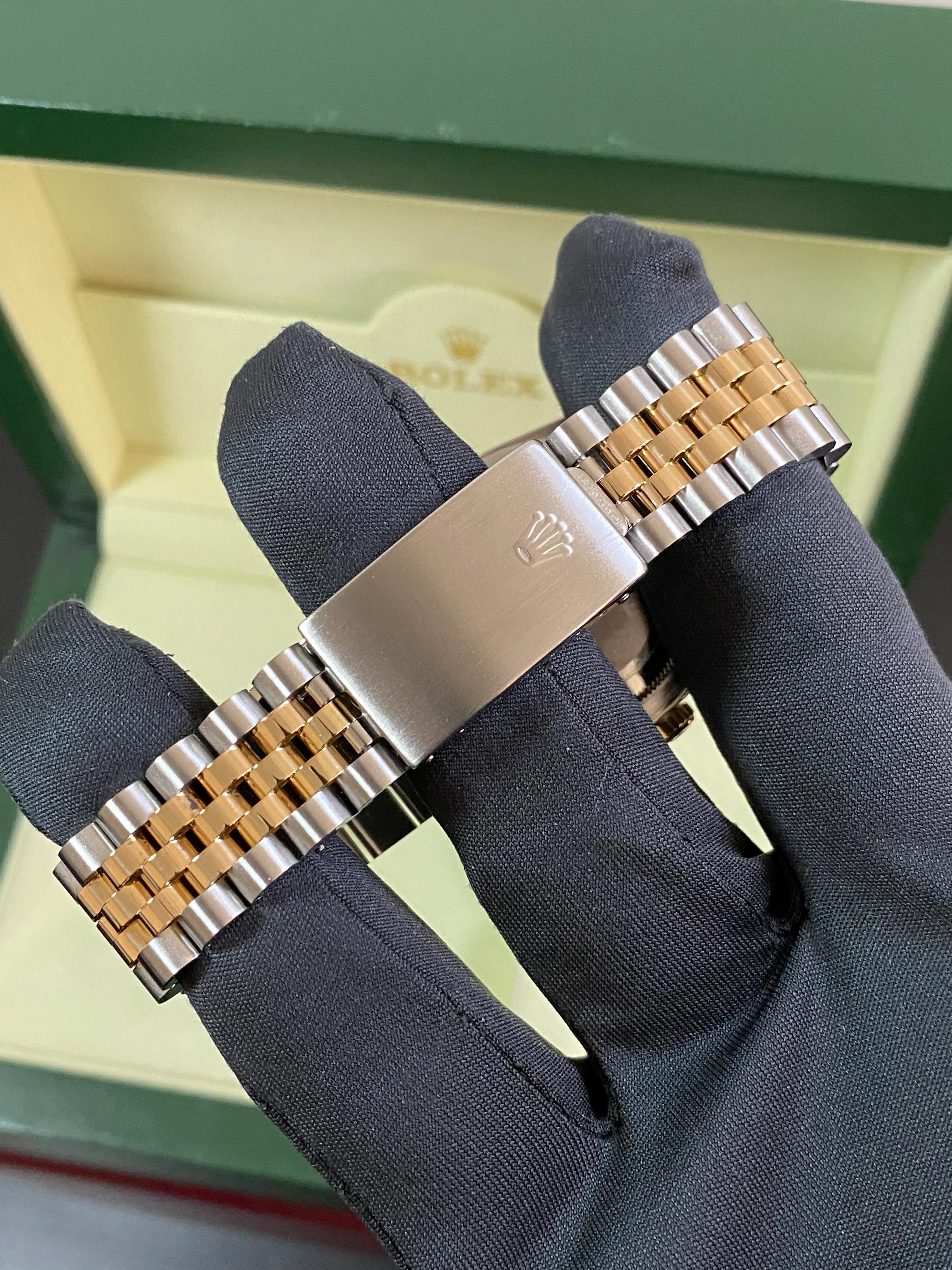 Rolex Steel and Yellow Gold Datejust 36 - S serial - Fluted Bezel - Champagne Diamond Dial - Jubilee Bracelet - 16233