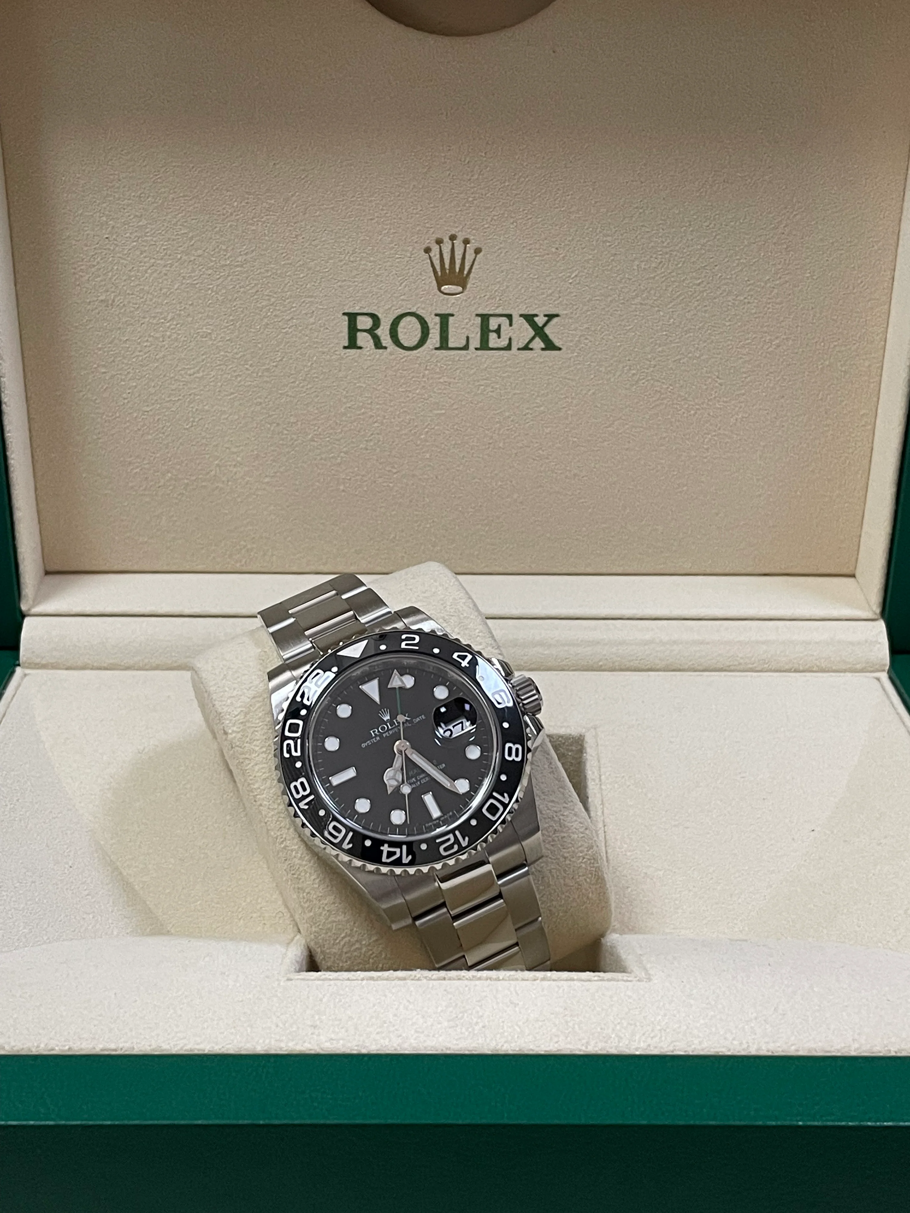 Rolex Steel GMT-Master II - M serial - Black Bezel - Black Dial - Oyster Bracelet - 116710LN