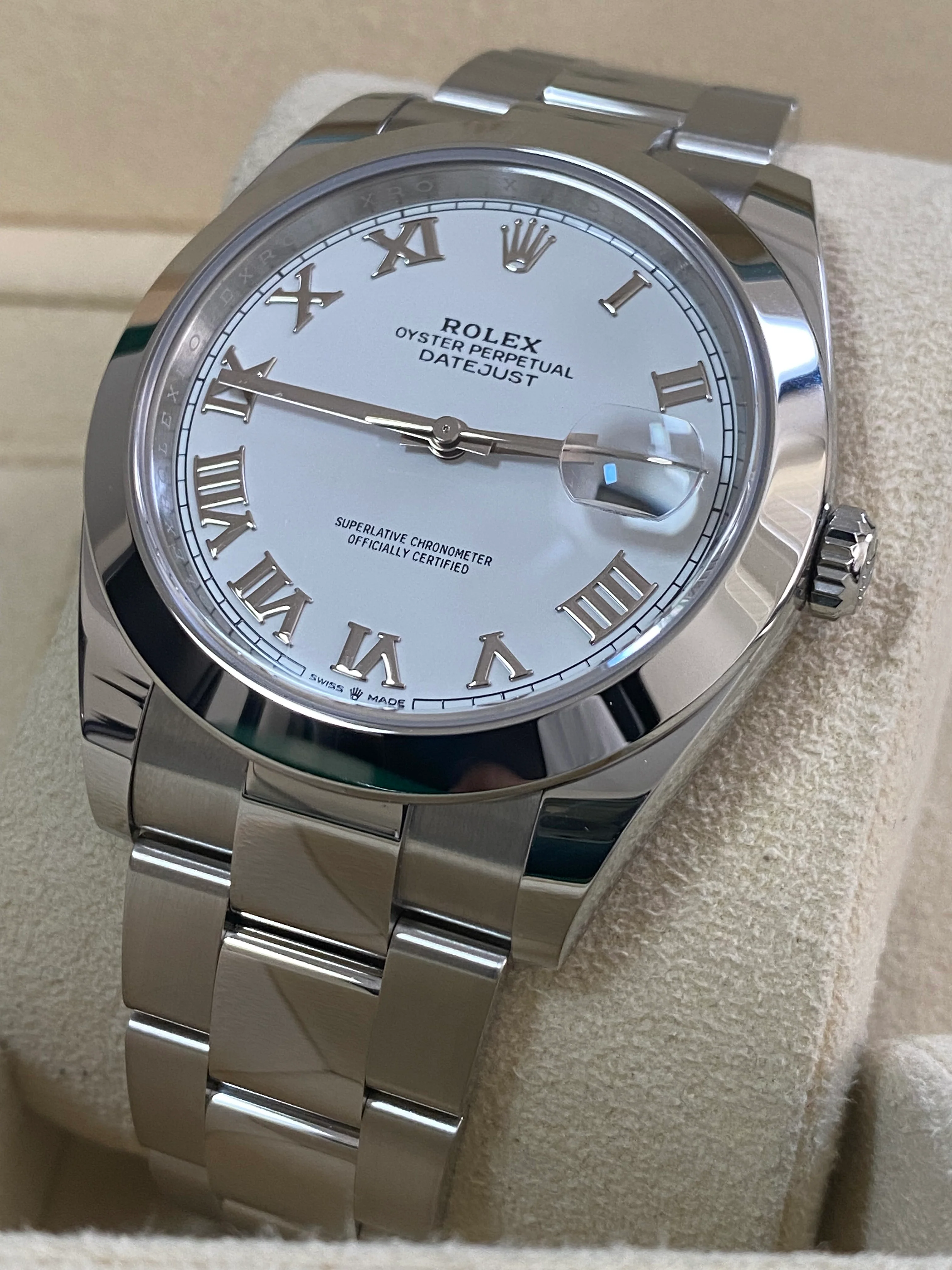 Rolex Steel Datejust 41 - 2024 - Smooth Bezel - White Roman Dial - Oyster Bracelet - 126300 *FULL SET*