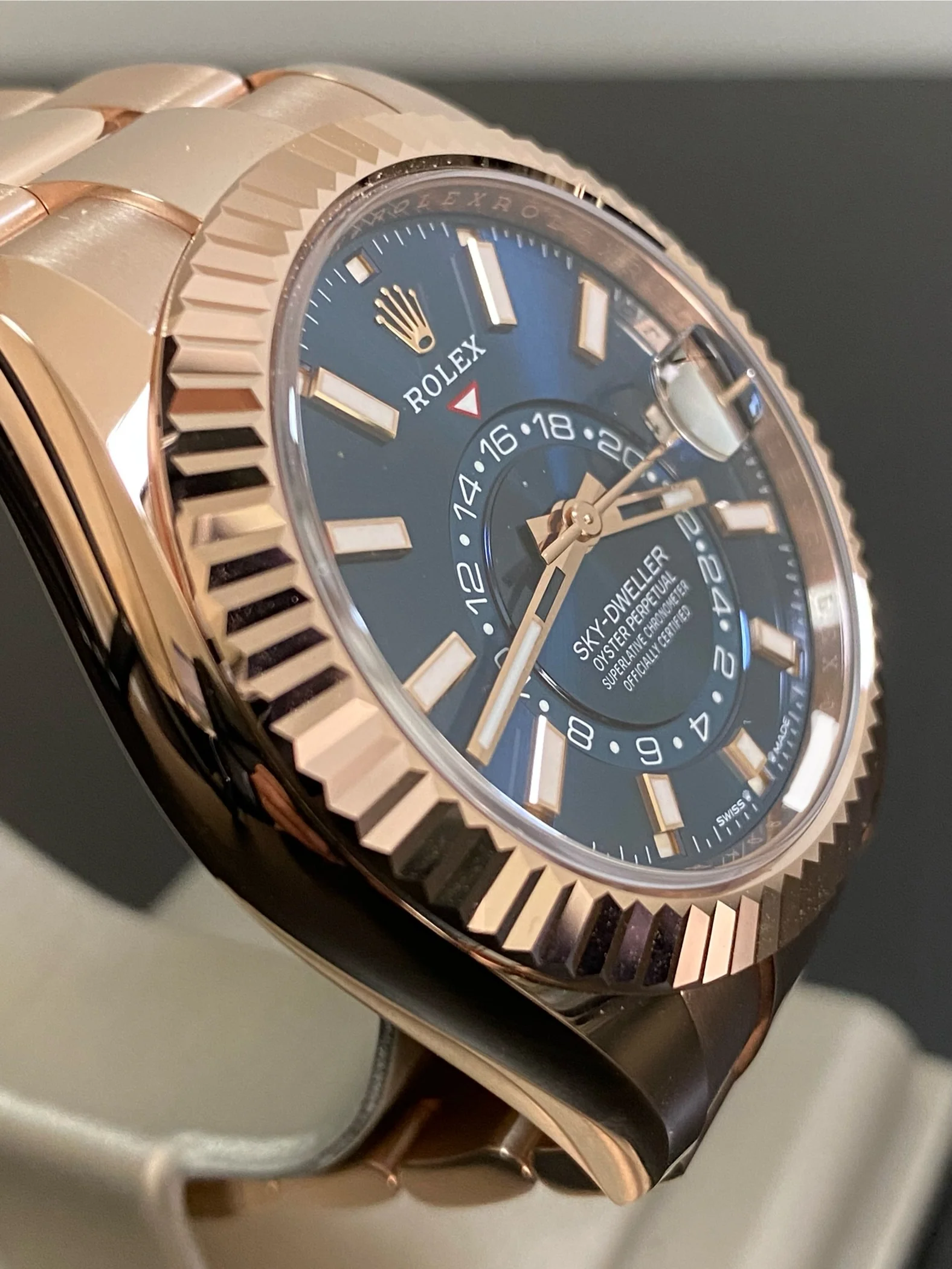 Rolex Everose Gold Sky-Dweller - 2024 - Blue-Green Dial - Oyster Bracelet - 336935