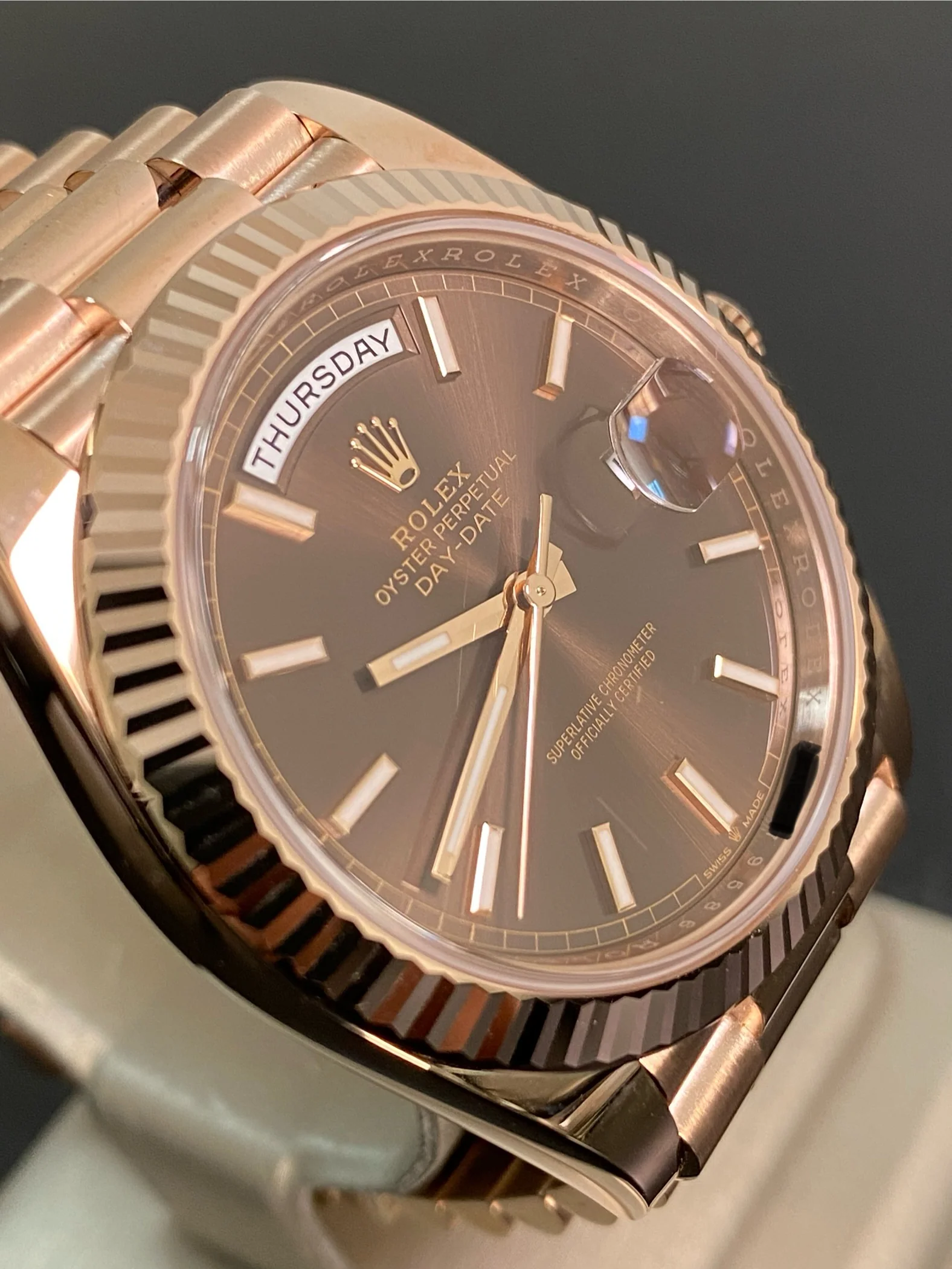 Rolex Everose Gold Day-Date 40 - 2024 - Fluted Bezel - Chocolate Index Dial - President Bracelet - 228235 *FULL SET*