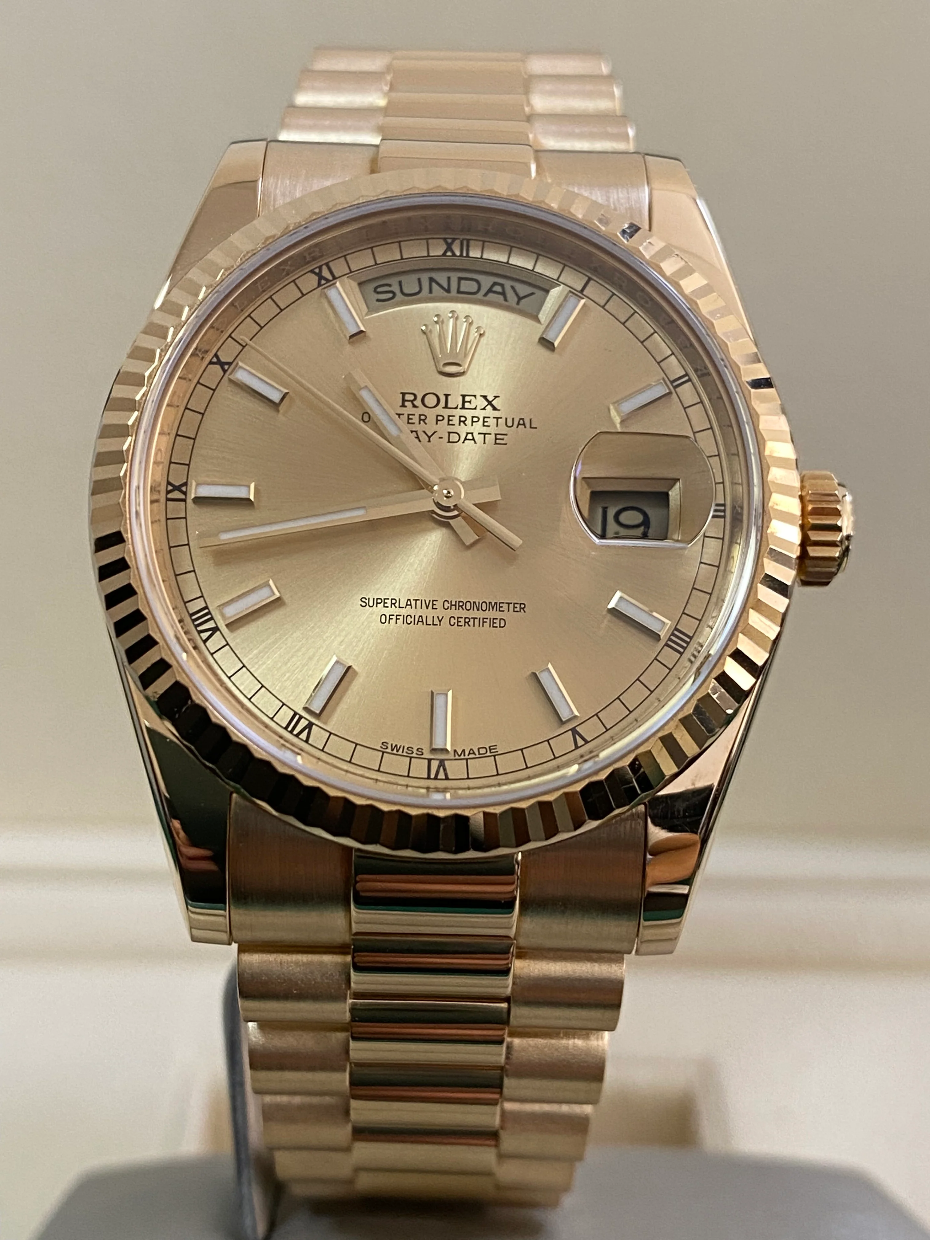 Rolex Yellow Gold Day-Date 36 - 2015 - Fluted Bezel - Champagne Dial - President Bracelet - 118238 *FULL SET*