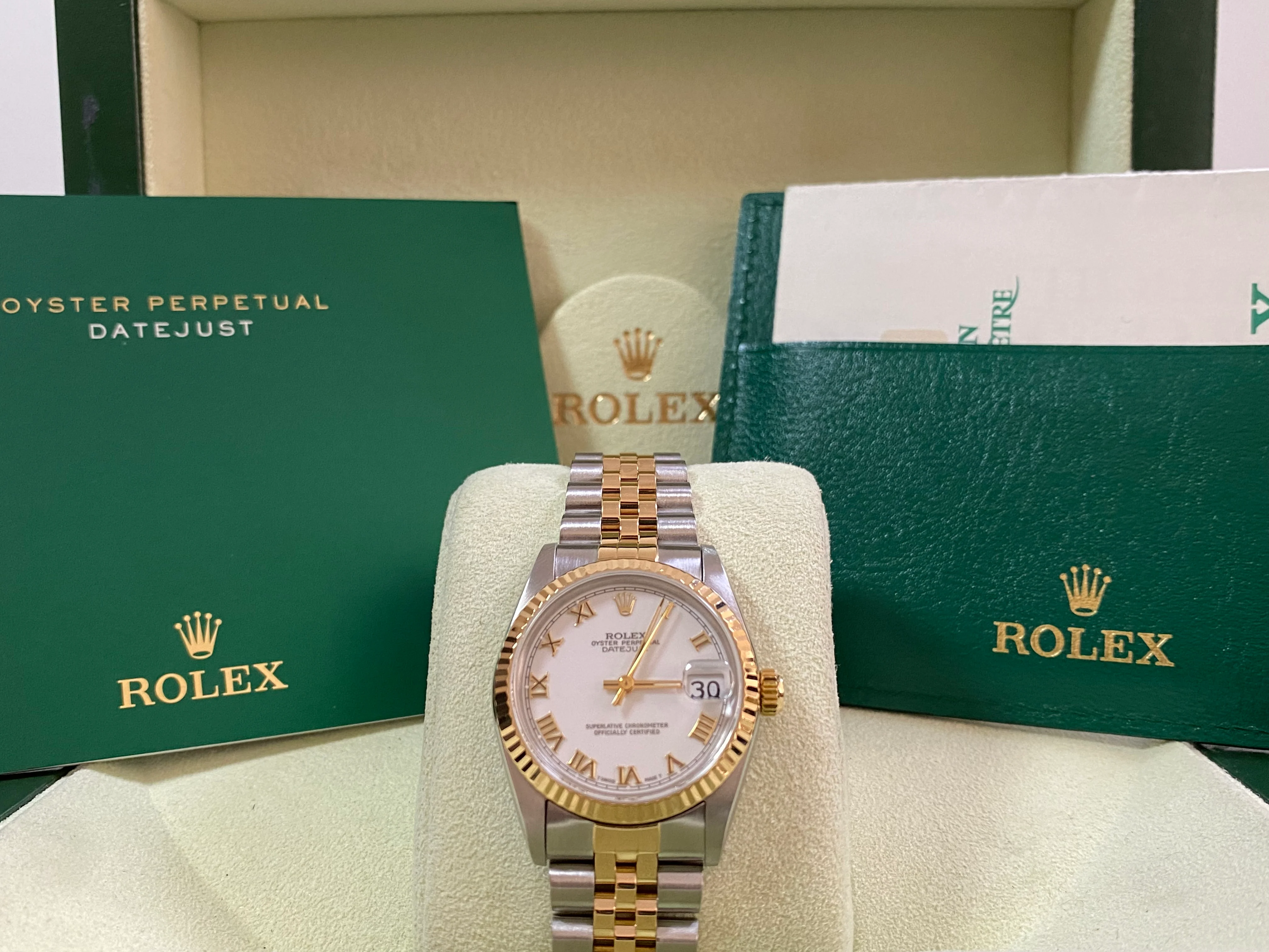 Rolex Steel and Yellow Gold Datejust 31 - N Serial - Fluted Bezel - White Roman Dial - Jubilee Bracelet - 68273