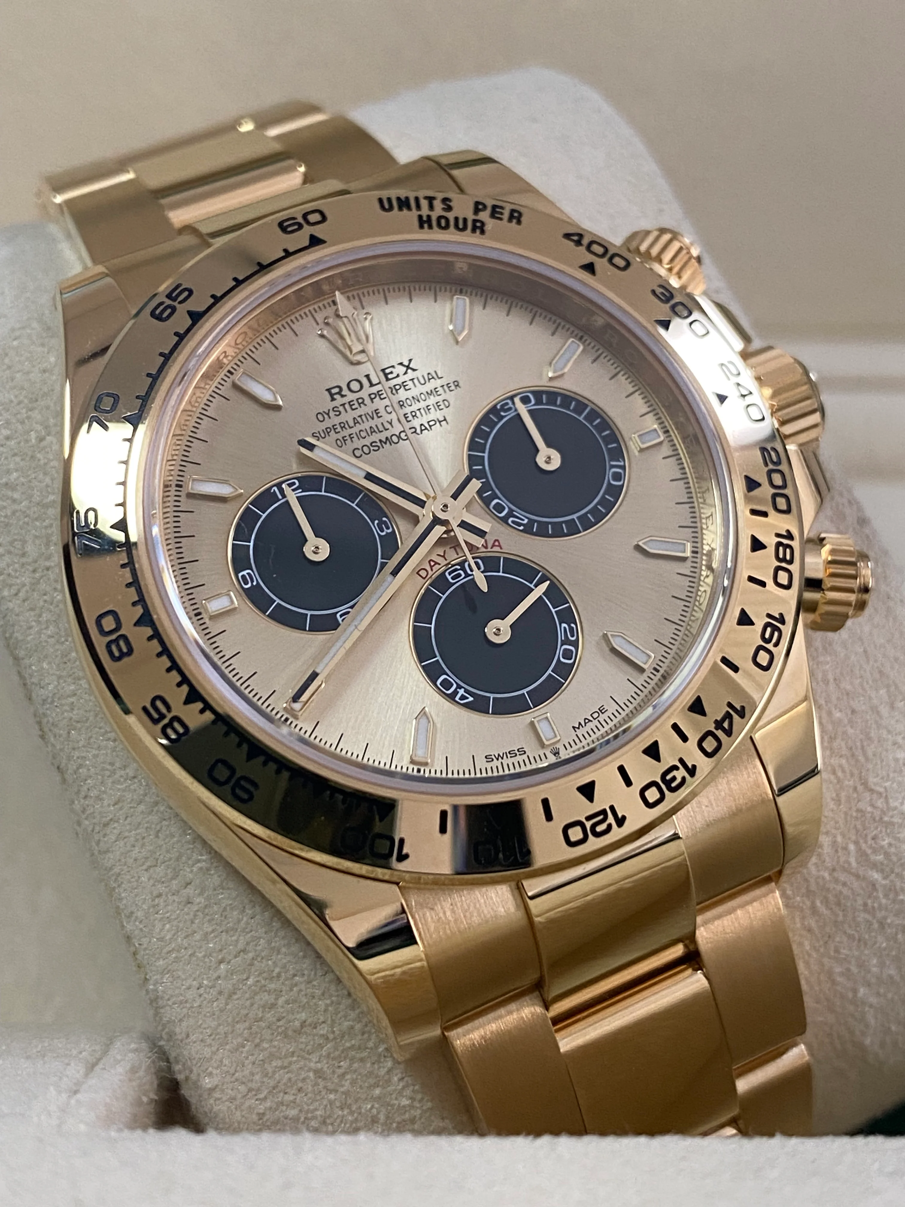 Rolex Yellow Gold Cosmograph Daytona - 2024 - 