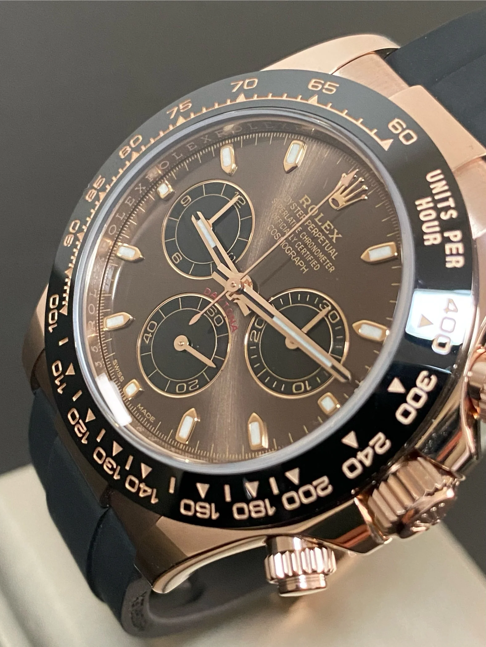 Rolex Everose Gold Cosmograph Daytona - 2023 - Chocolate Index Dial - Black Oysterflex Strap - 116515LN *FULL SET*
