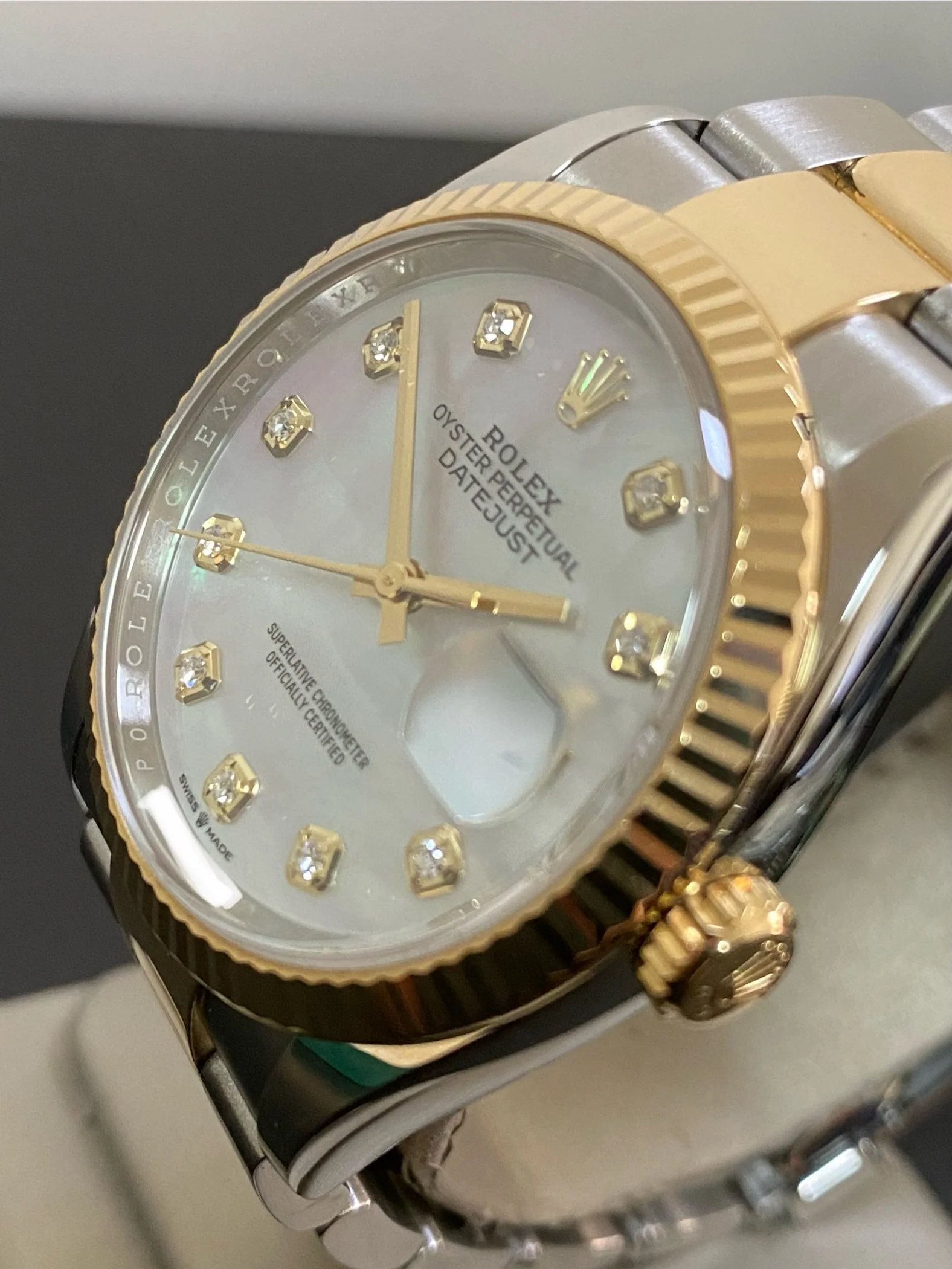 Rolex Steel and Yellow Gold Datejust 36 - 2019 - Fluted Bezel - Mother of Pearl Diamond Dial - Oyster Bracelet - 126233
