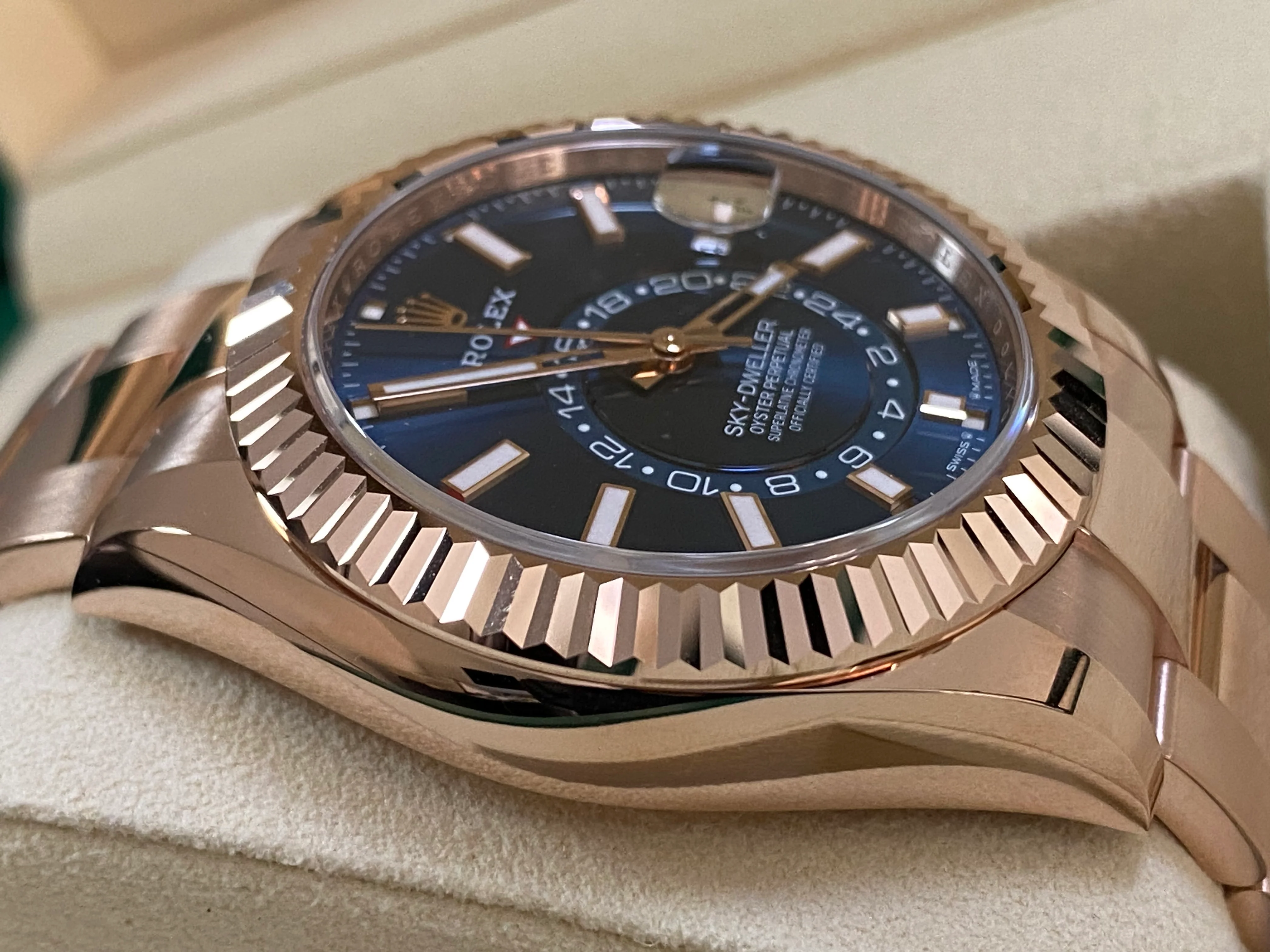 Rolex Everose Gold Sky-Dweller - 2024 - Blue-Green Dial - Oyster Bracelet - 336935