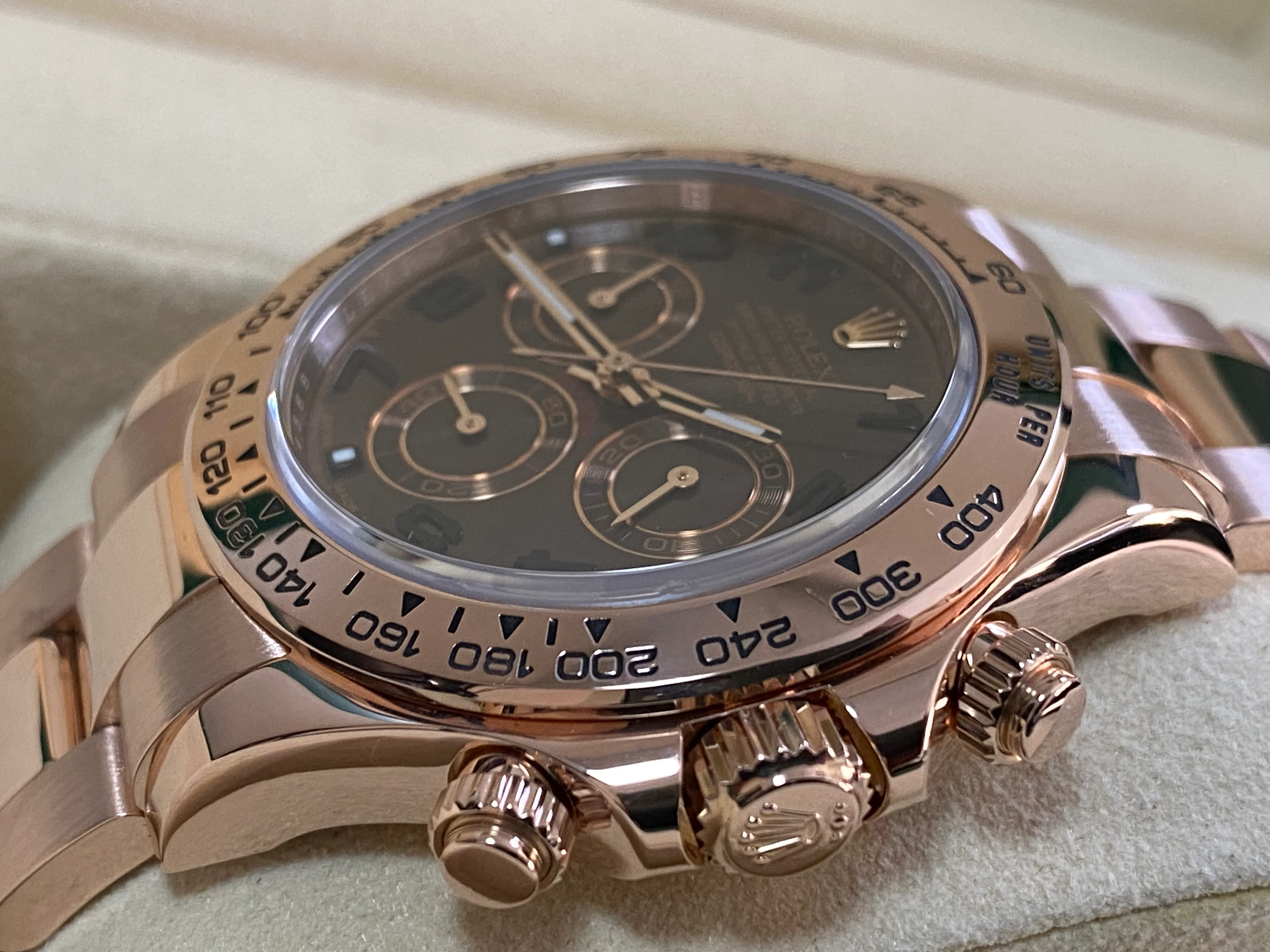 Rolex Everose Gold Cosmograph Daytona - 2014 - Chocolate Arabic Dial - 116505 *COMPLETE*