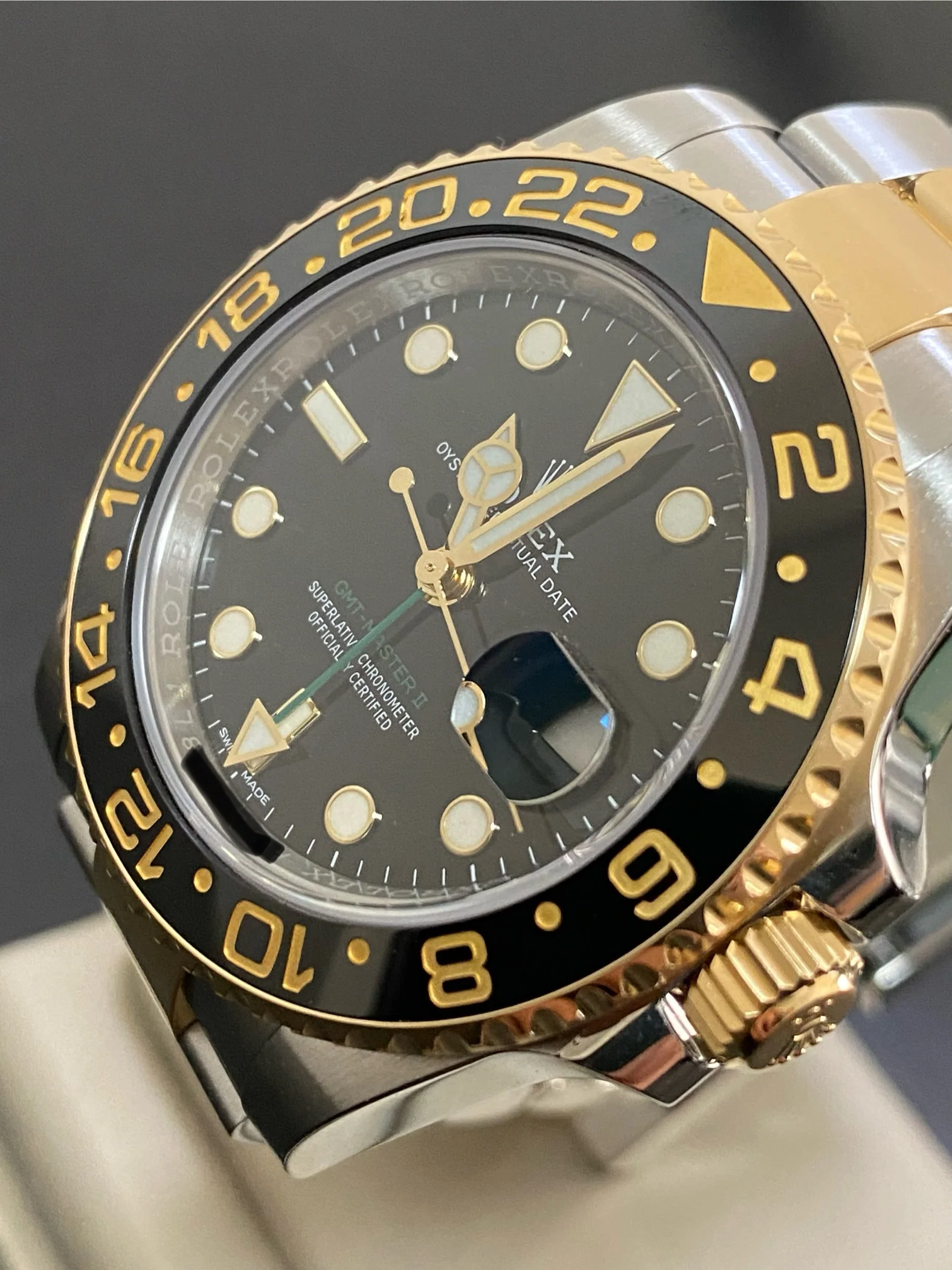 Rolex Steel and Yellow Gold GMT-Master II - 2018 - Black Bezel - Black Dial - Oyster Bracelet - 116713LN *FULL SET*