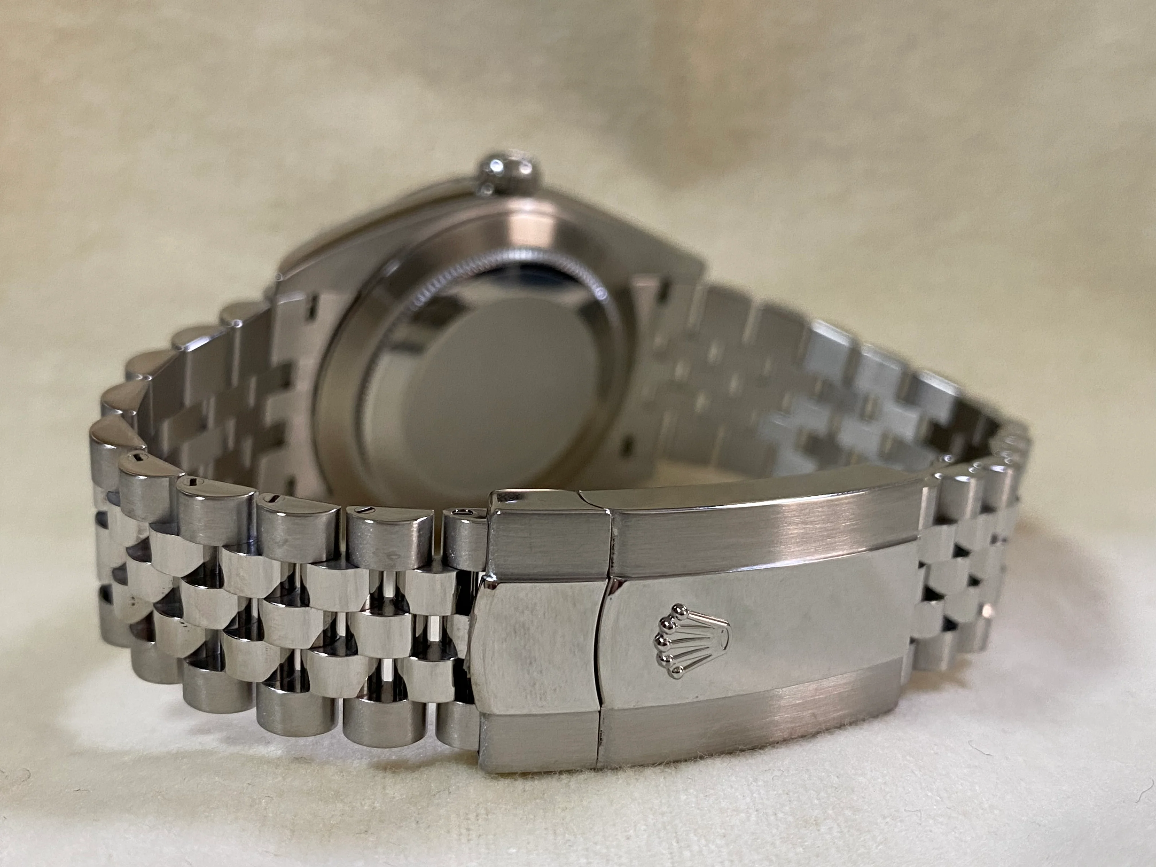 Rolex Steel Datejust 41 - 2020 - Smooth Bezel - Blue Index Dial - Jubilee Bracelet - 126300 *FULL SET*