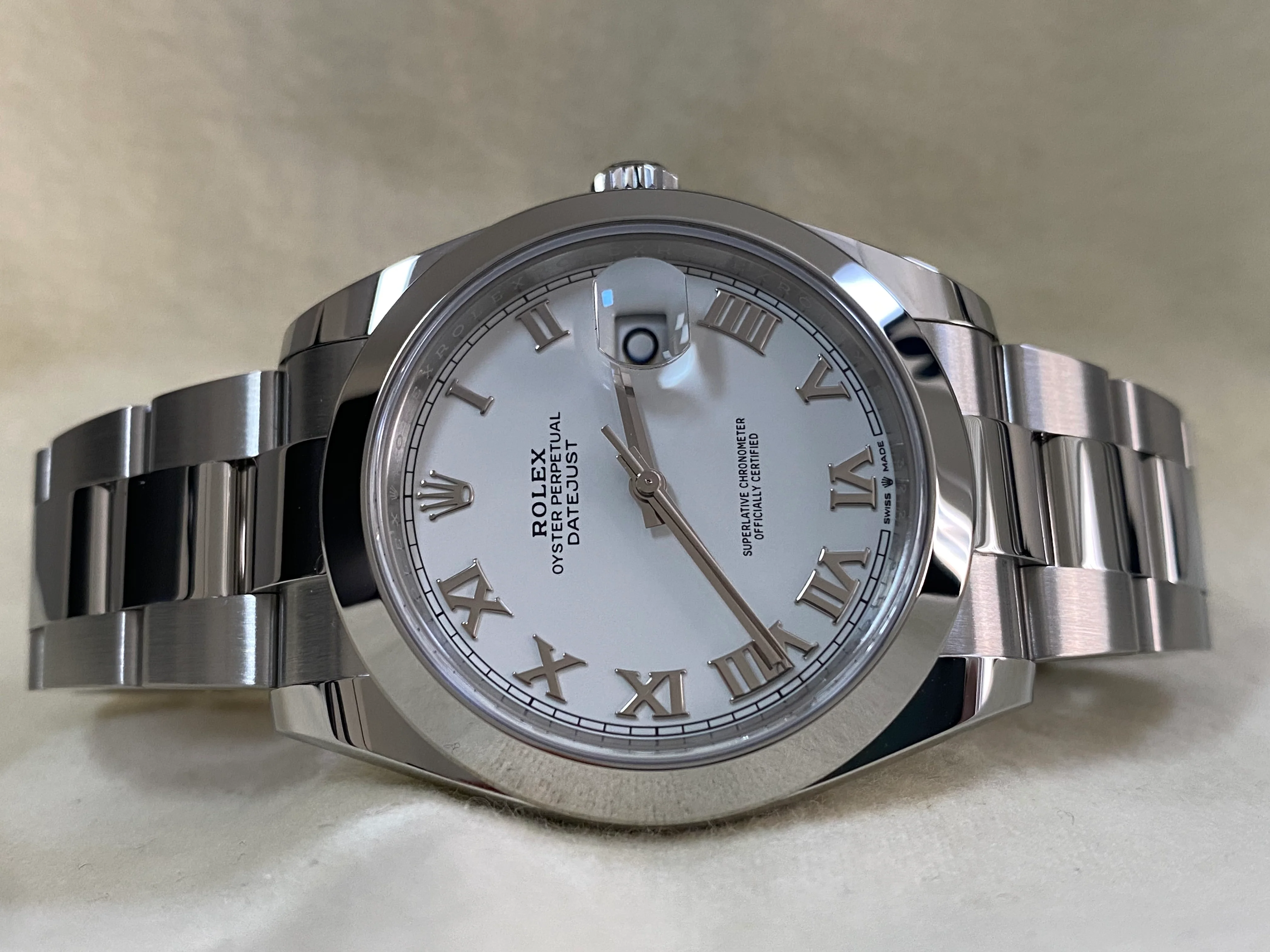 Rolex Steel Datejust 41 - 2024 - Smooth Bezel - White Roman Dial - Oyster Bracelet - 126300 *FULL SET*