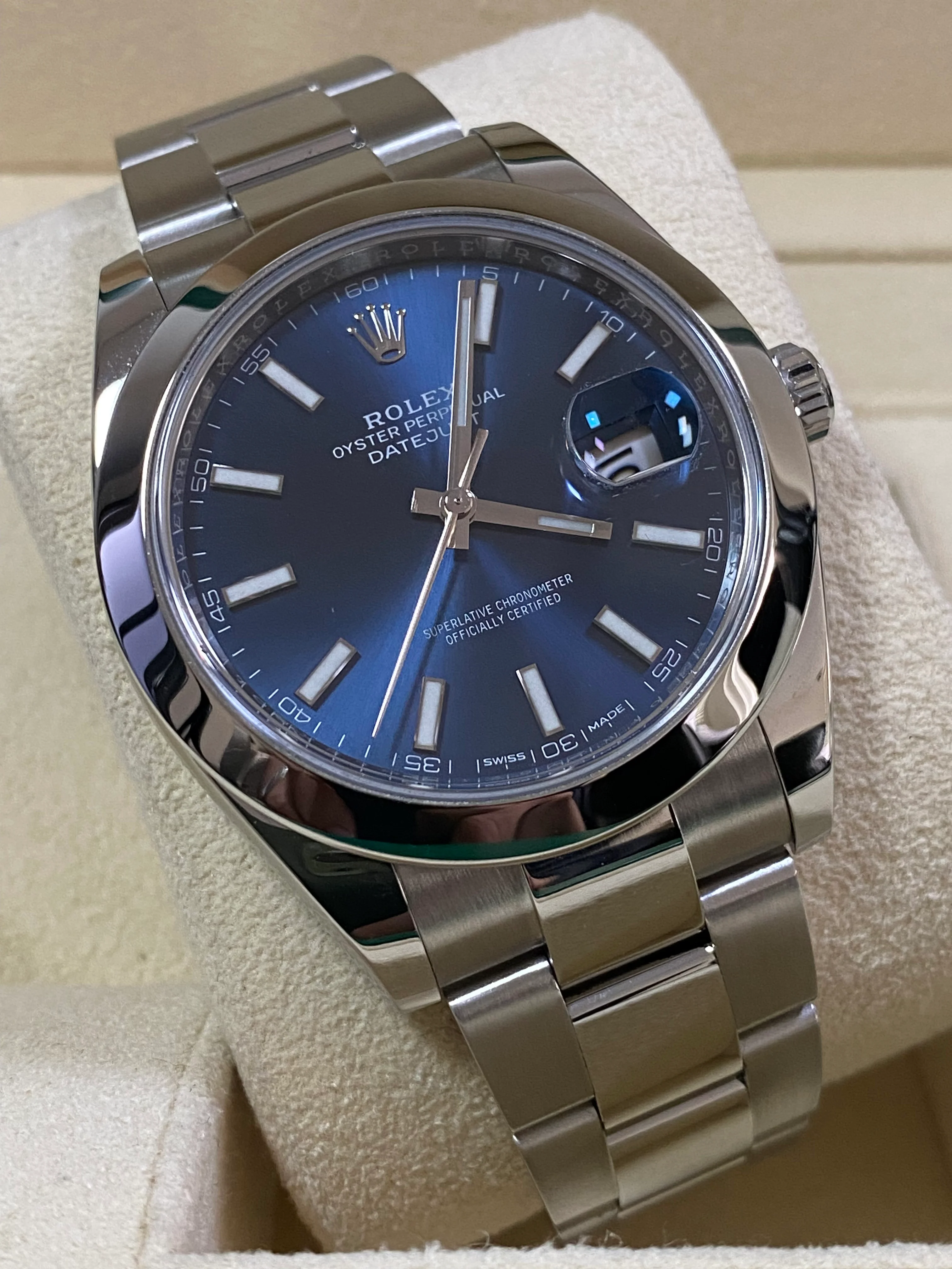 Rolex Steel Datejust 41 - 2020 - Smooth Bezel - Blue Index Dial - Oyster Bracelet - 126300