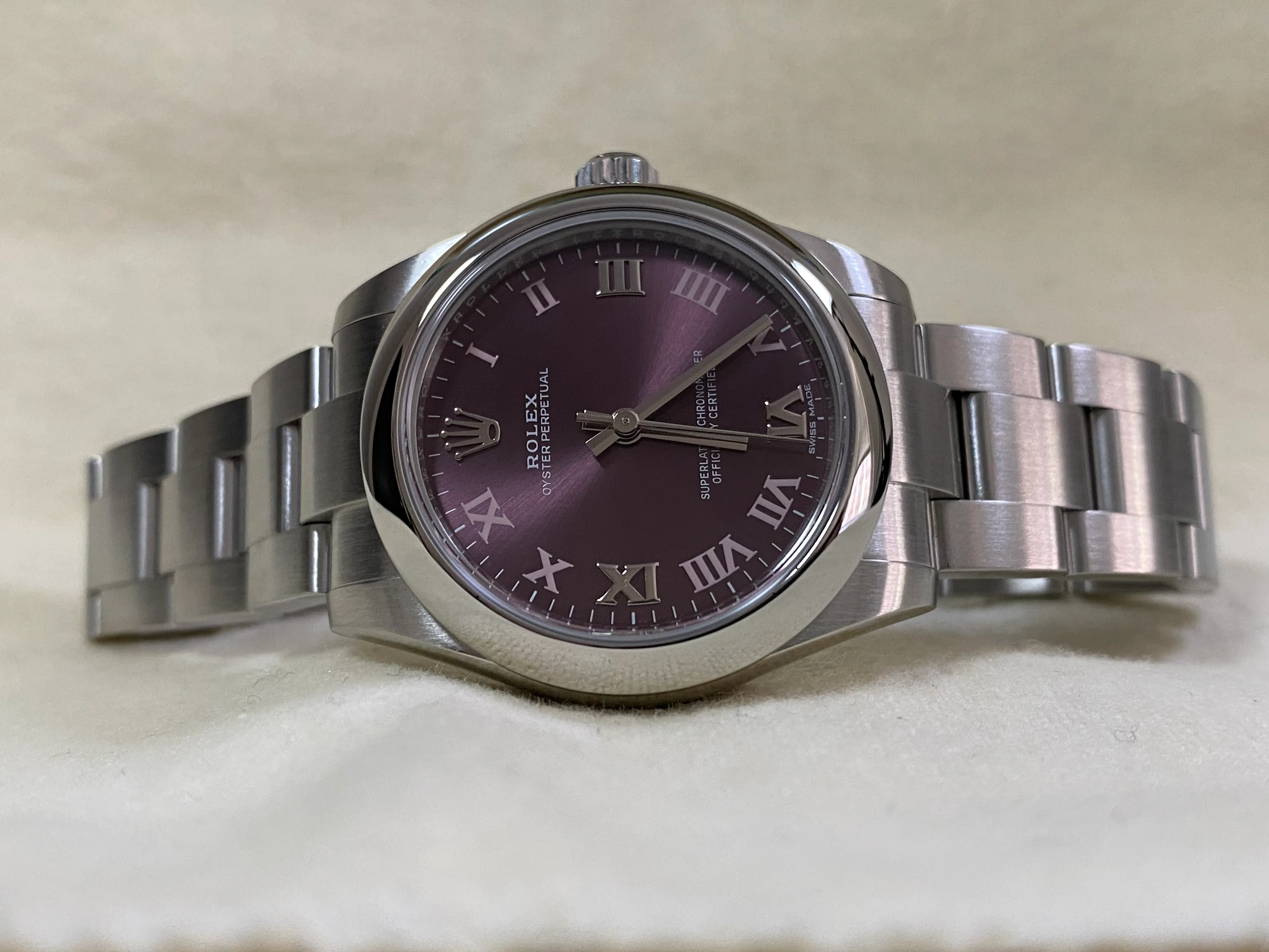 Rolex Oyster Perpetual 31 - 2018 - Domed Bezel - Grape Dial - Oyster Bracelet - 177200 *FULL SET*