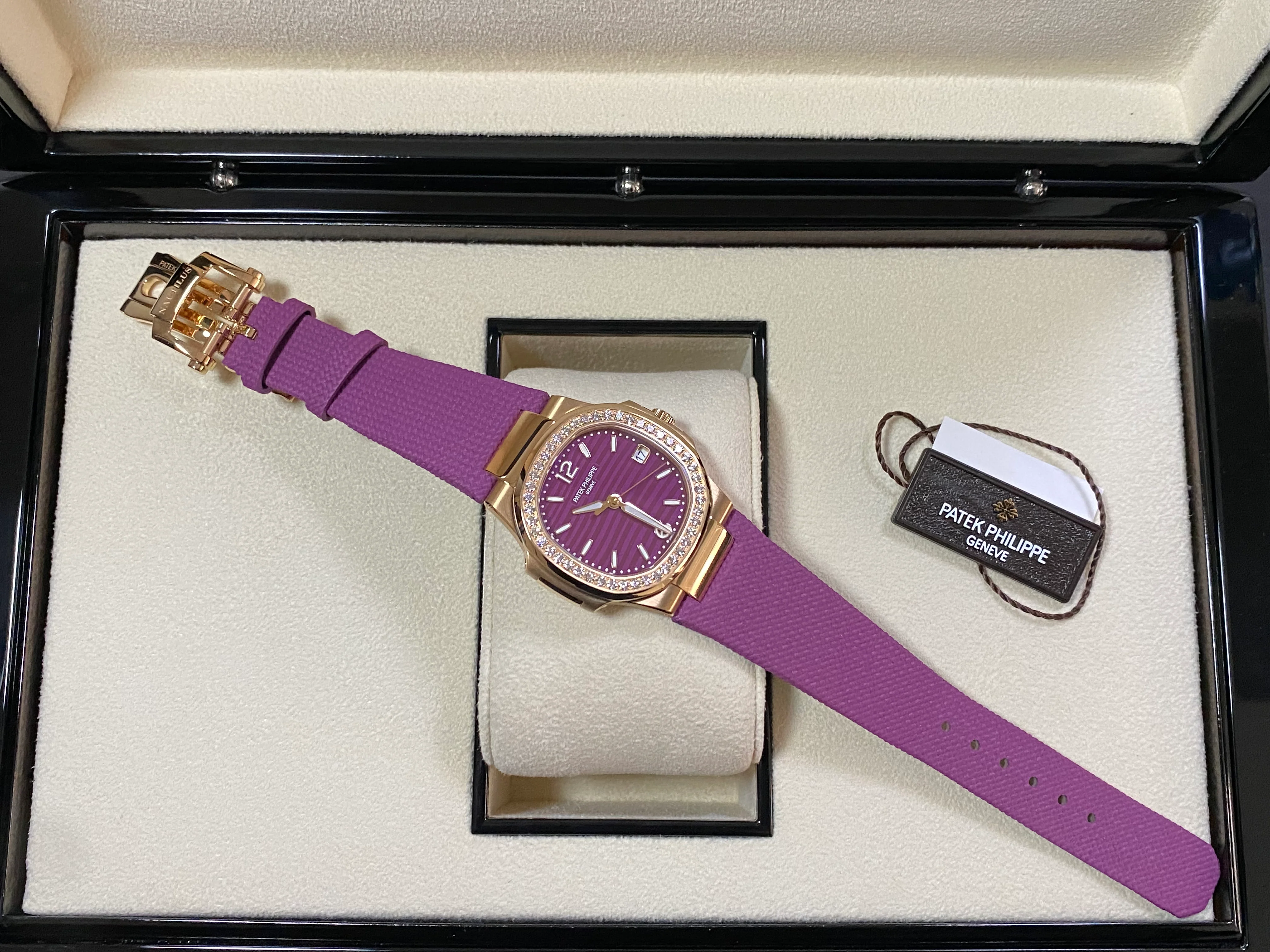 Patek Philippe Ladies Nautilus - 7010R-013