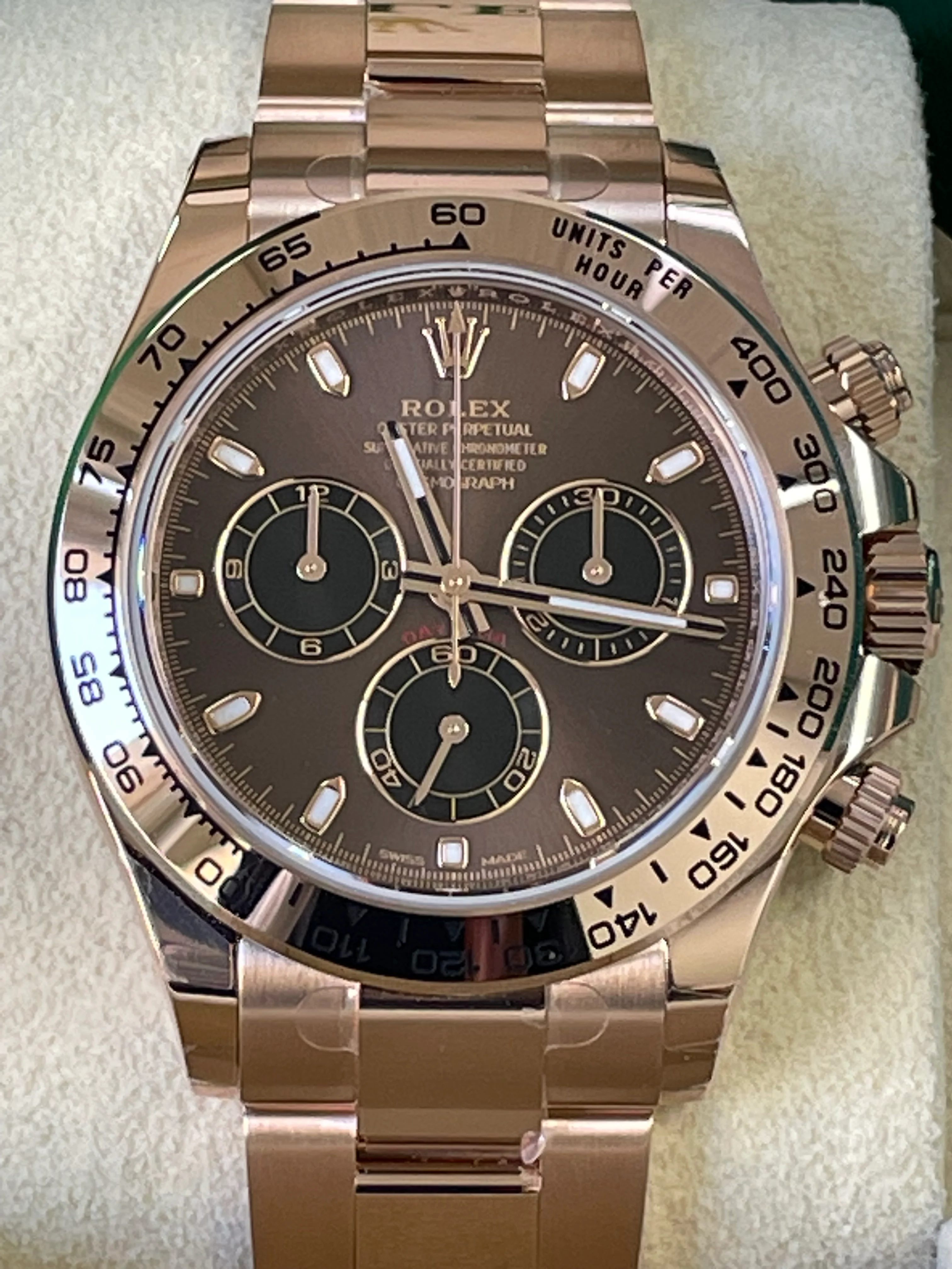 Rolex Everose Gold Cosmograph Daytona - 2023 - Chocolate Dial - 116505