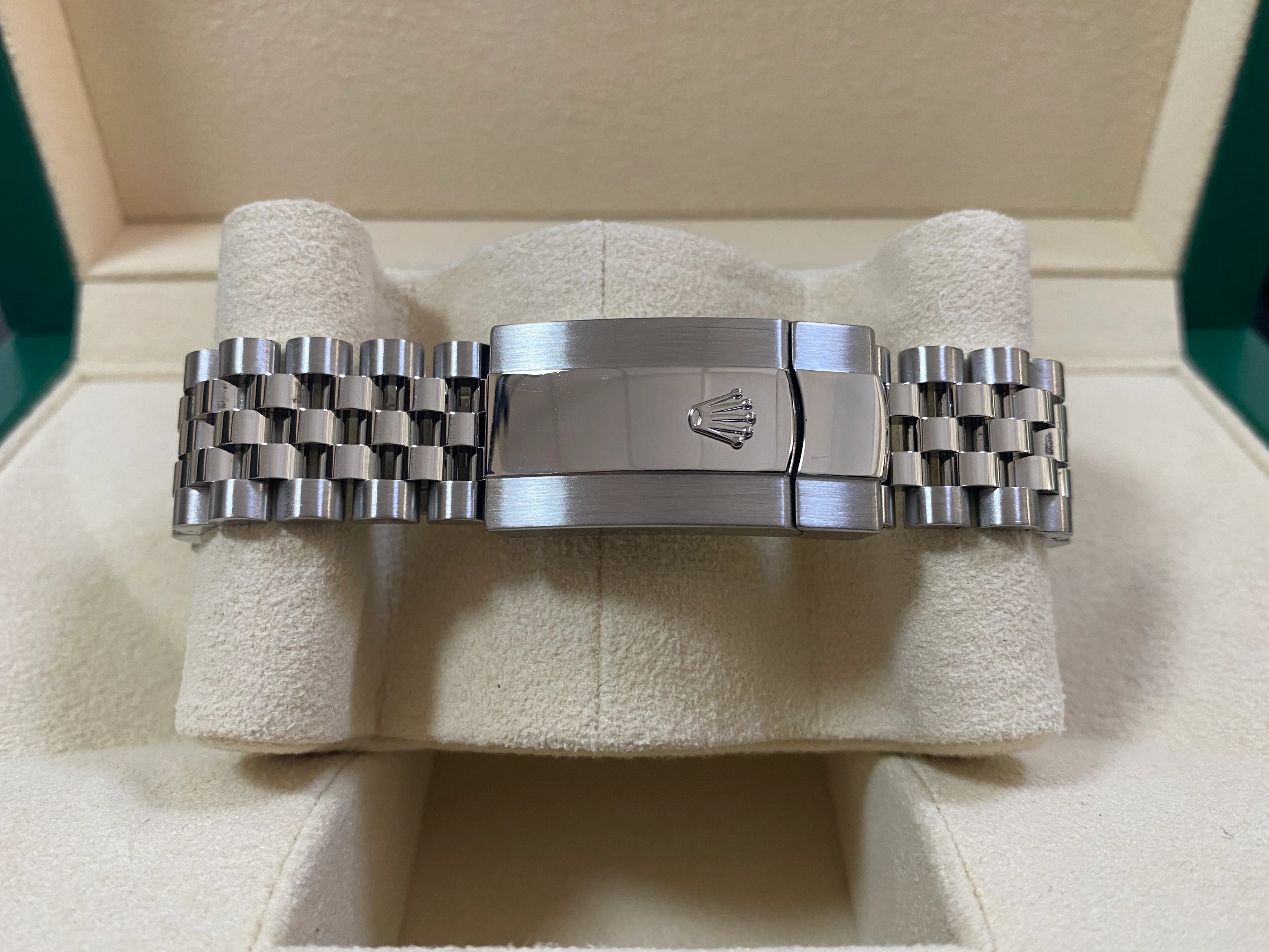 Rolex Steel and White Gold Rolesor Datejust 41 - 2018 - Fluted Bezel - White Mother-Of-Pearl Diamond Dial - Jubilee Bracelet - 126334
