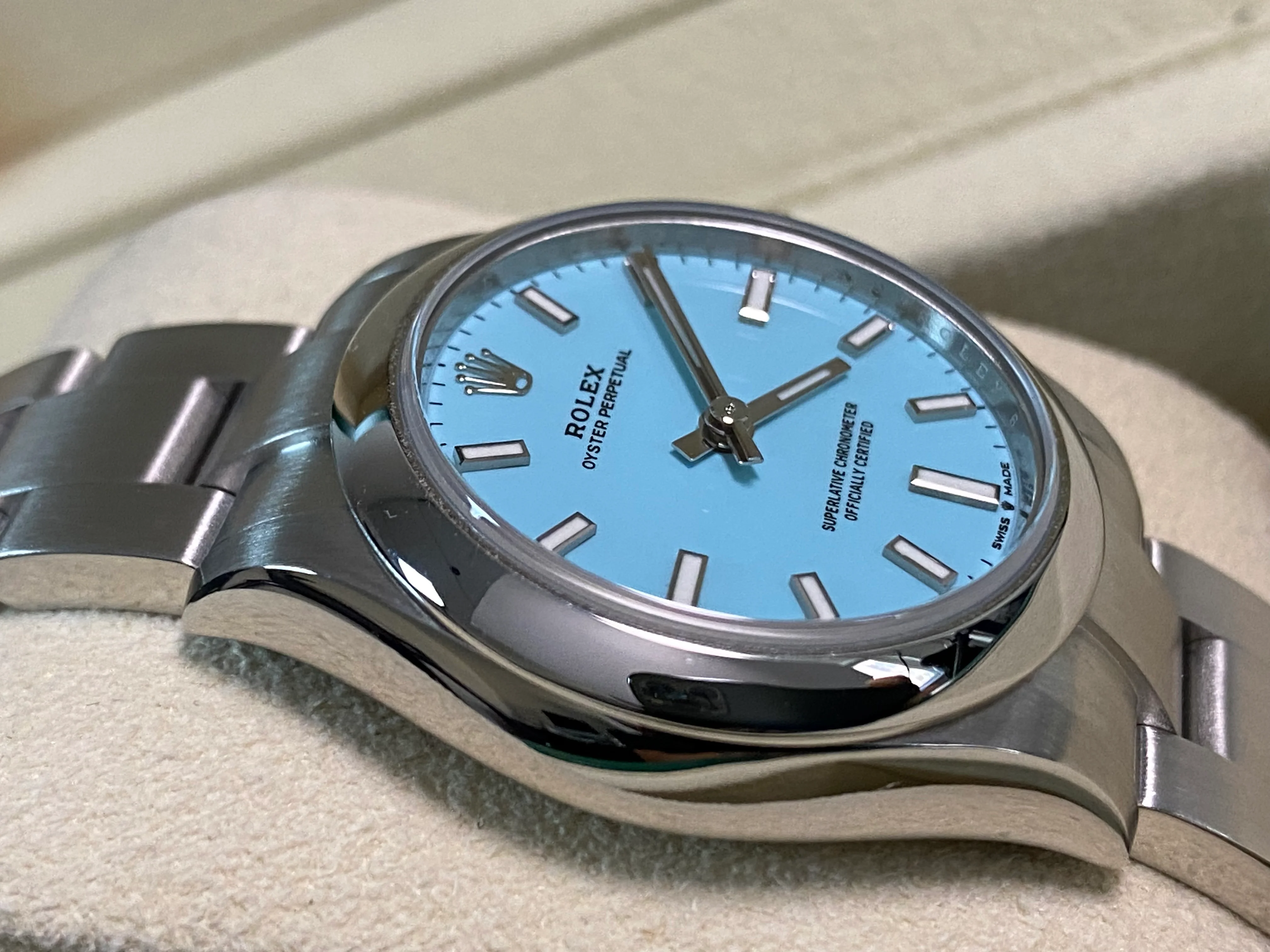 Rolex Oyster Perpetual 31 - Domed Bezel - 