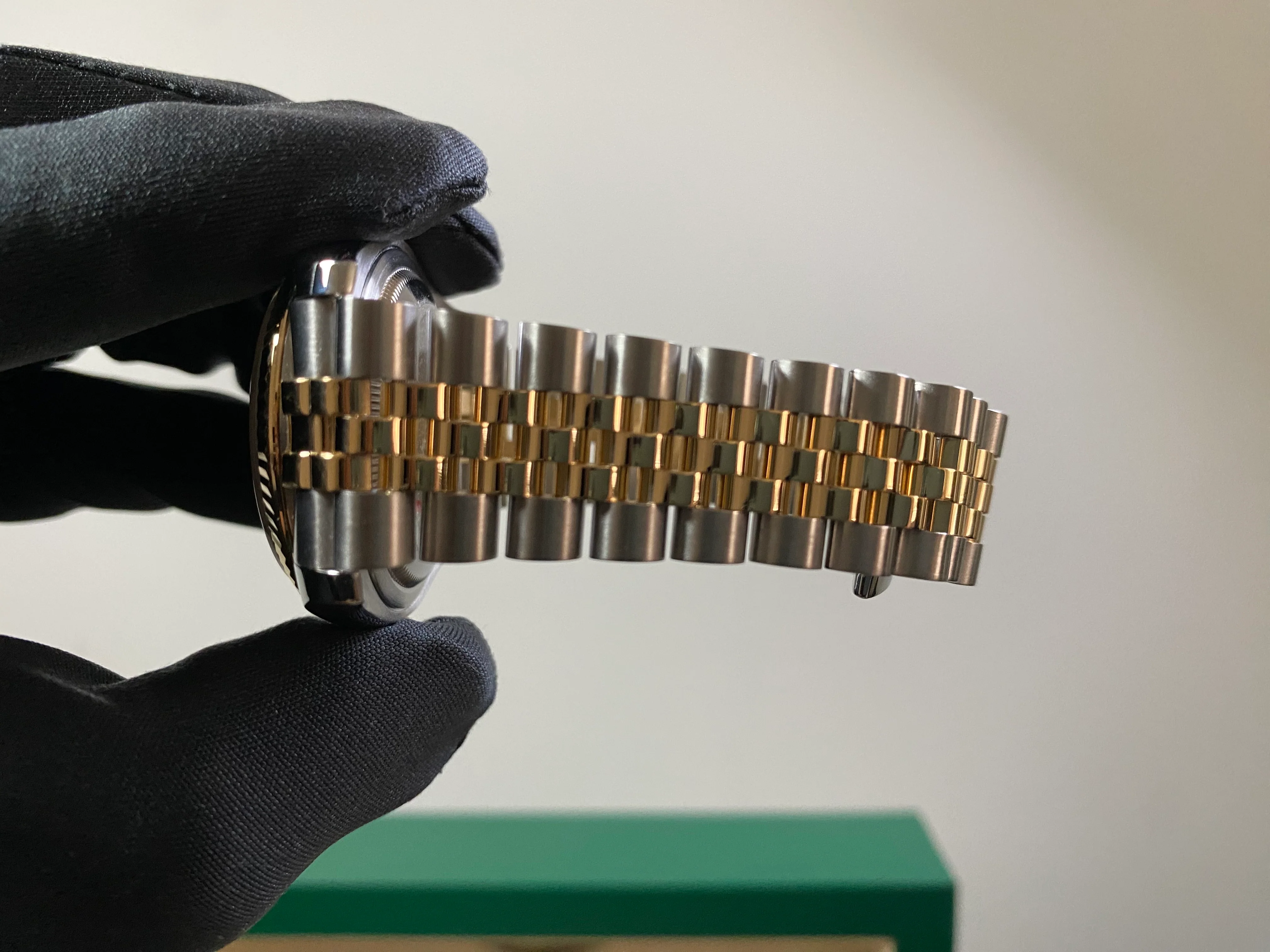 Rolex Steel and Yellow Gold Datejust 36 - V Serial - Fluted Bezel - Factory Diamond Dial - Jubilee Bracelet - 116233