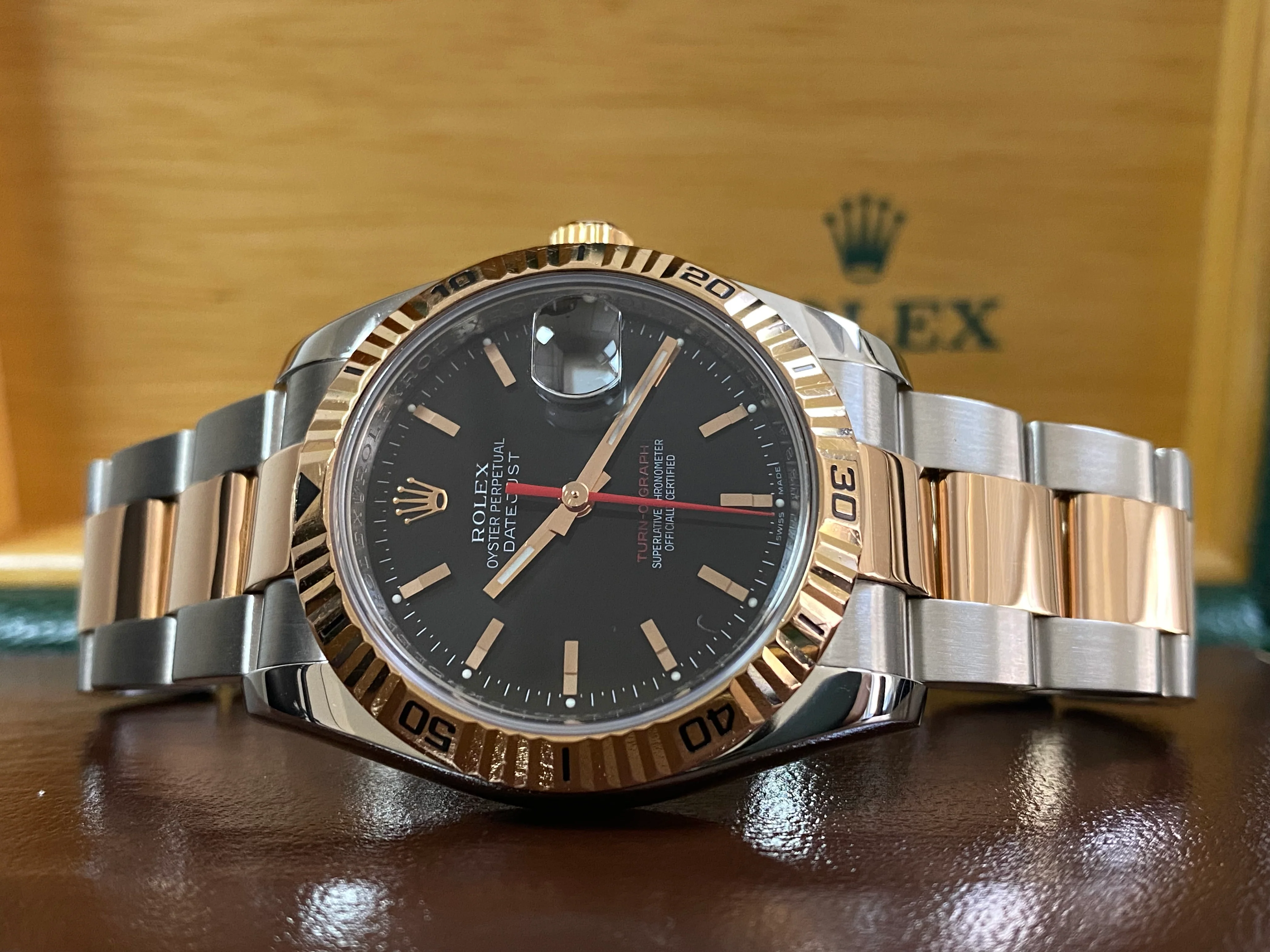 Rolex Steel and Everose Gold Datejust 36 Turn-O-Graph - 2005 - Fluted Bezel - Black Index Dial - Oyster Bracelet - 116261 *FULL SET*