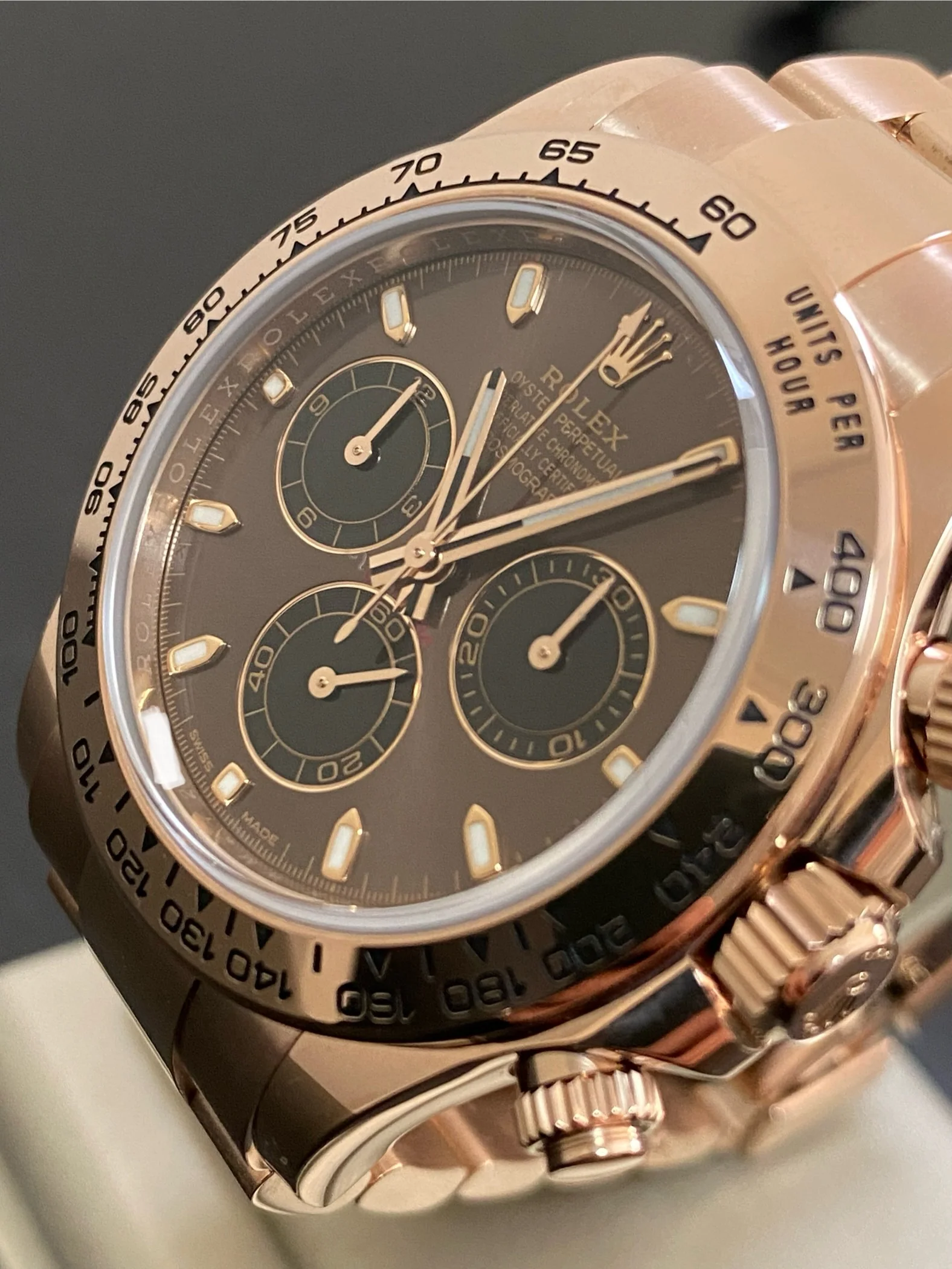 Rolex Everose Gold Cosmograph Daytona - 2021 - Chocolate Index Dial - 116505 *COMPLETE SET*