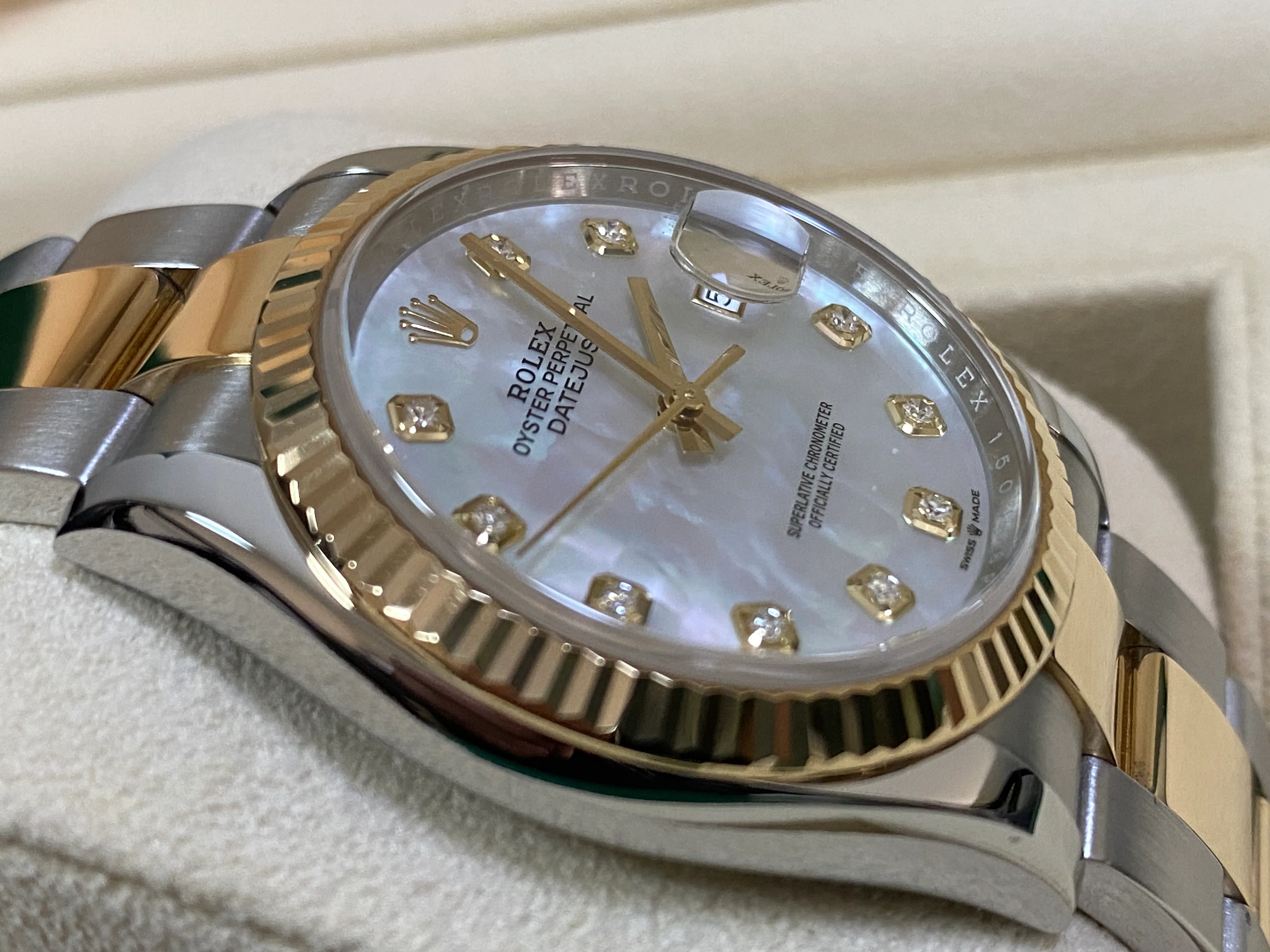 Rolex Steel and Yellow Gold Datejust 36 - 2019 - Fluted Bezel - Mother of Pearl Diamond Dial - Oyster Bracelet - 126233