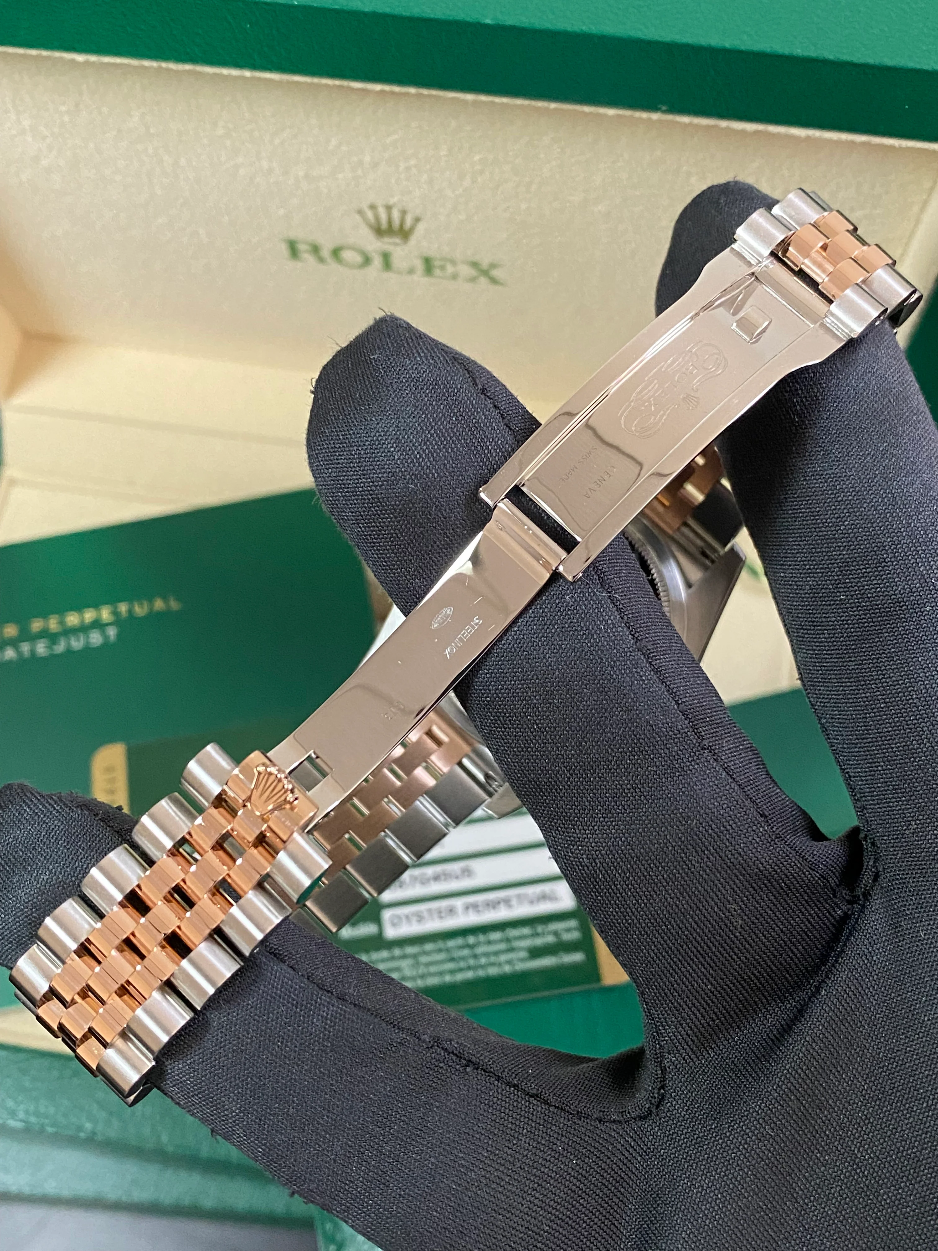 Rolex Steel and Everose Gold Datejust 36 - 2011 - Fluted Bezel - Anniversary Diamond Dial - Jubilee Bracelet - 116231 *FULL SET*