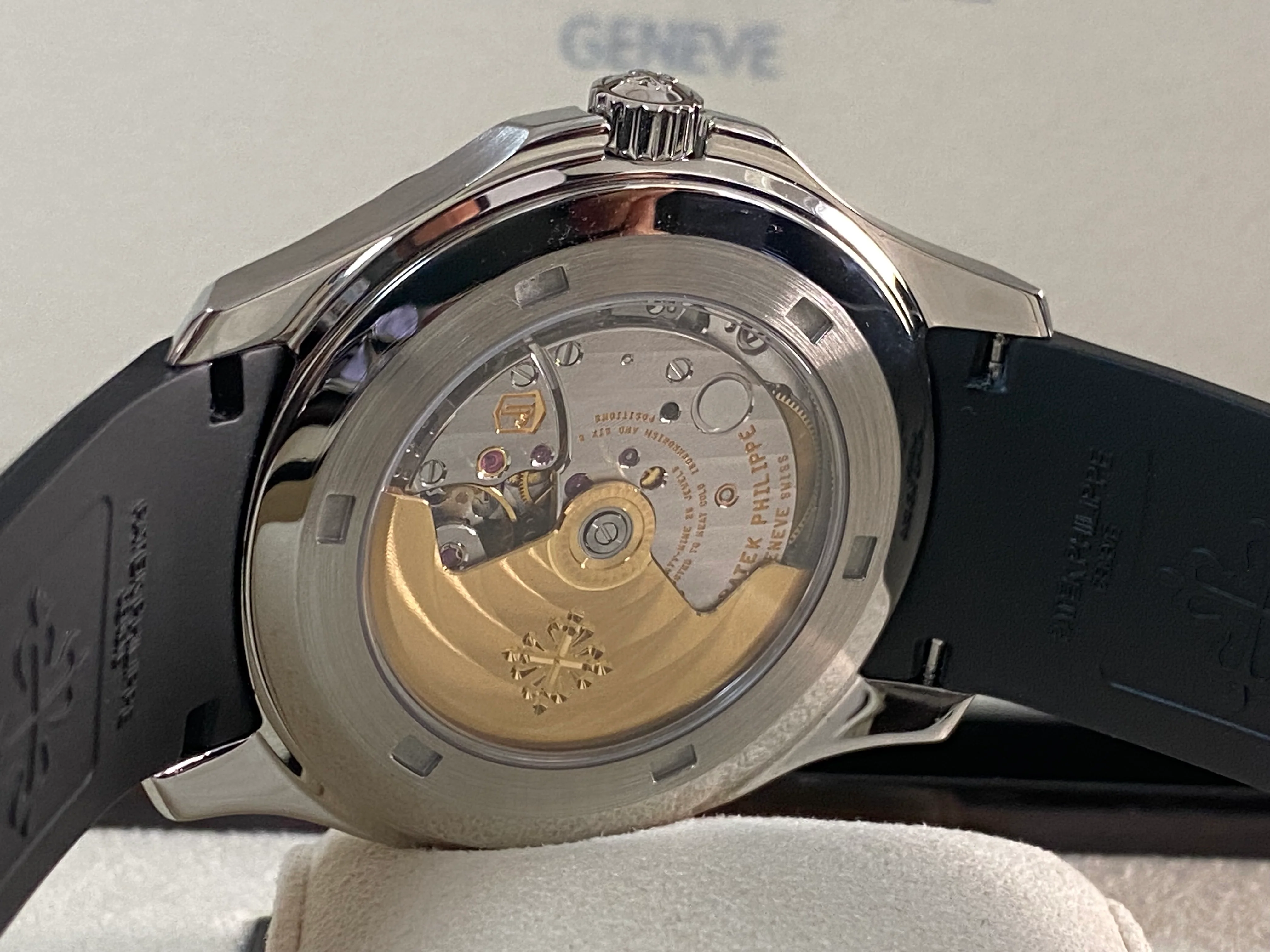 Patek Philippe Men's Aquanaut - 2019 - Black Embossed Dial - Black Strap - 5167A-001 *FULL SET*