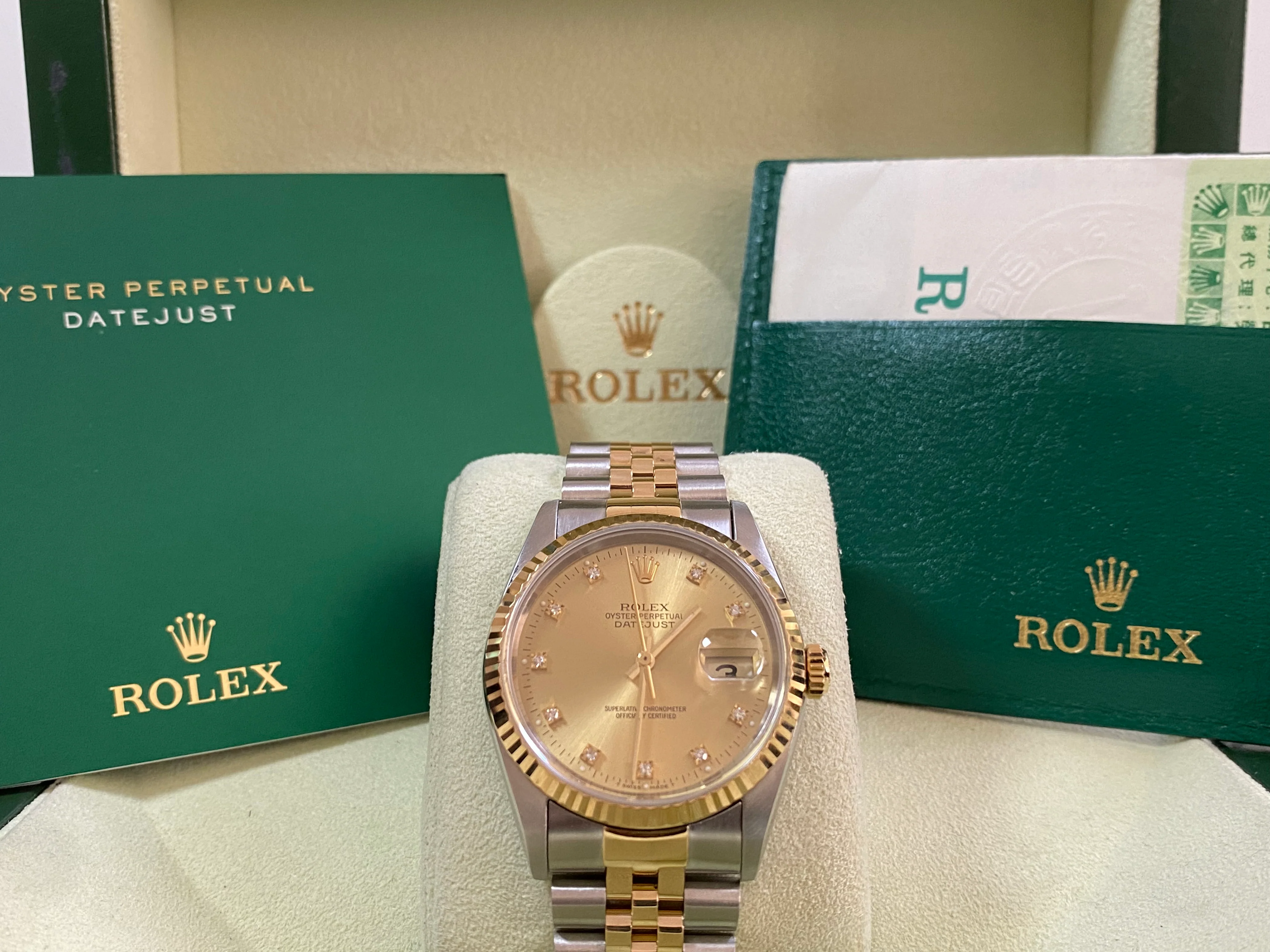 Rolex Steel and Yellow Gold Datejust 36 - S serial - Fluted Bezel - Champagne Diamond Dial - Jubilee Bracelet - 16233