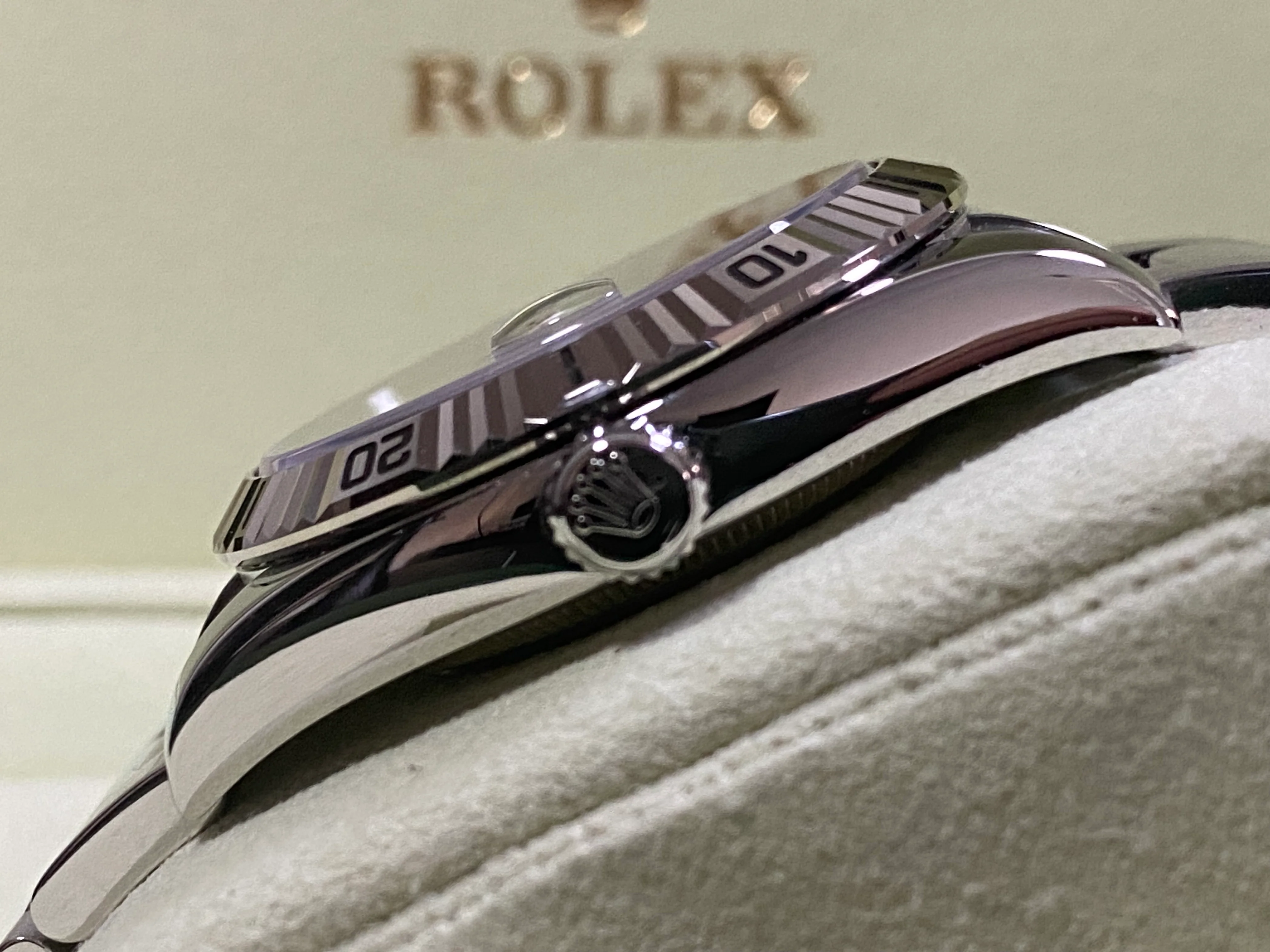 Rolex Steel Datejust 36 Turn-O-Graph - F Serial - Fluted Bezel - Black Index Dial - Oyster Bracelet - 116264