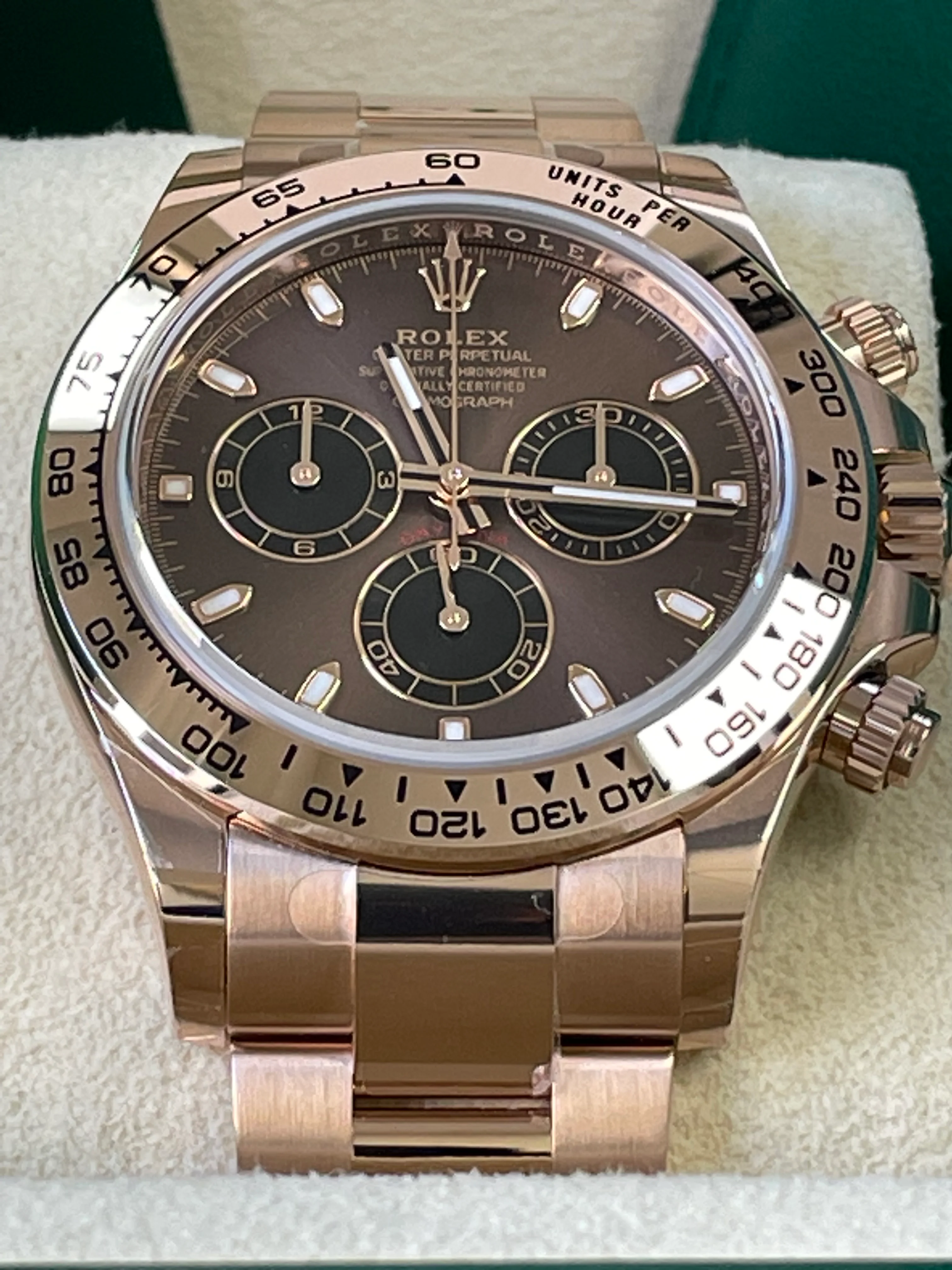 Rolex Everose Gold Cosmograph Daytona - 2023 - Chocolate Dial - 116505