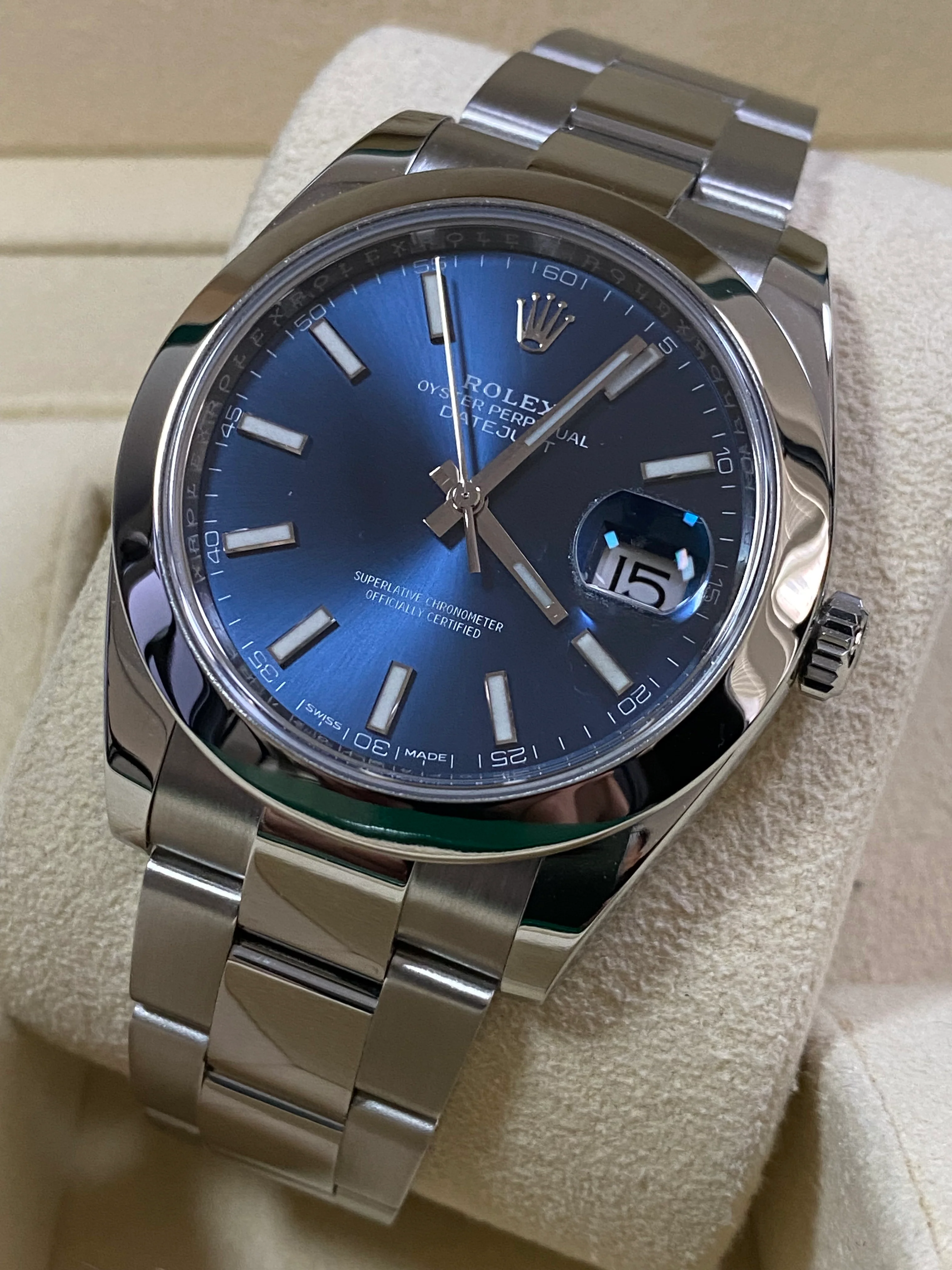 Rolex Steel Datejust 41 - 2020 - Smooth Bezel - Blue Index Dial - Oyster Bracelet - 126300