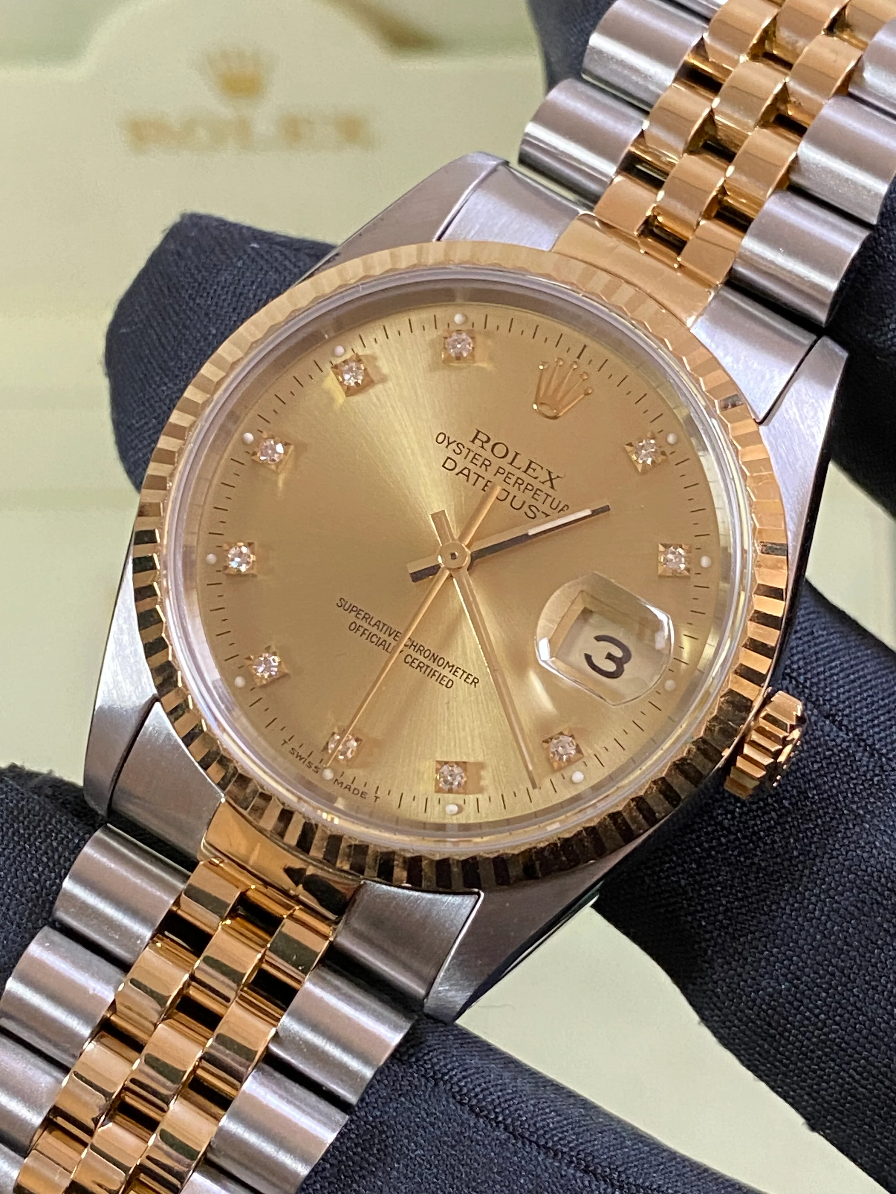 Rolex Steel and Yellow Gold Datejust 36 - S serial - Fluted Bezel - Champagne Diamond Dial - Jubilee Bracelet - 16233