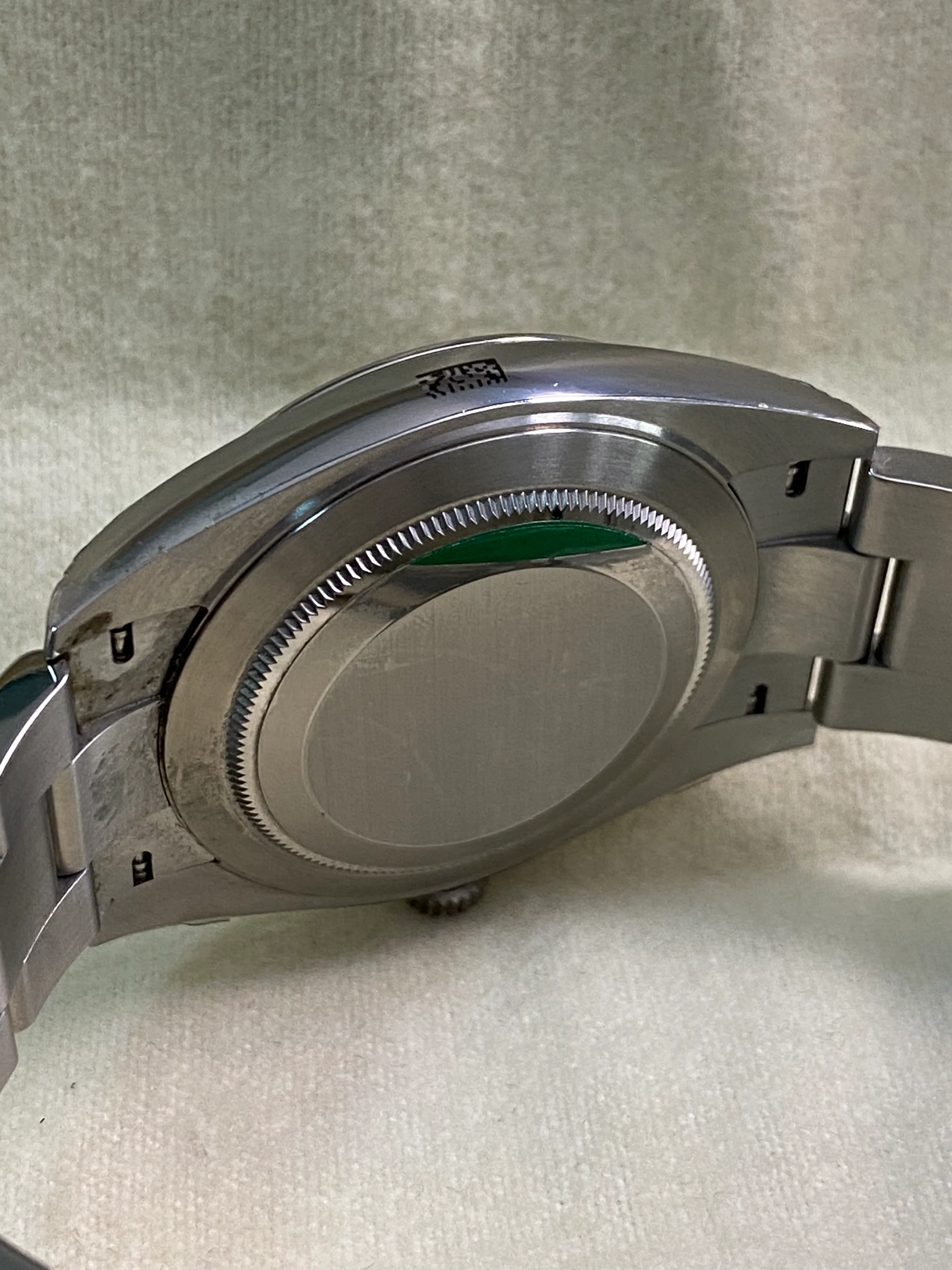 Rolex Steel Datejust 41 - 2023 - Smooth Bezel - Mint Green Dial - Oyster Bracelet - 126300 *FULL STICKERS*