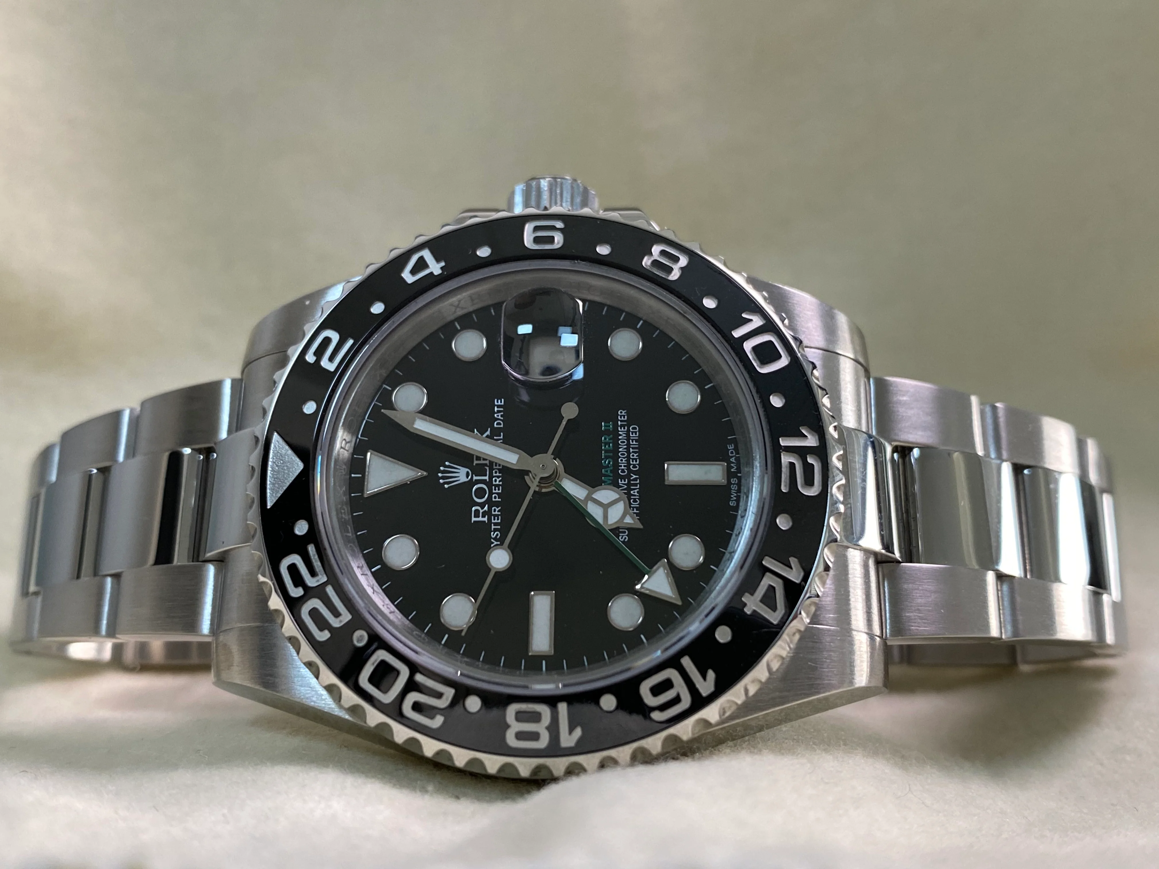 Rolex Steel GMT-Master II - 2017 - Black Bezel - Black Dial Green Arrow Hand- Oyster Bracelet - 116710LN *FULL SET*